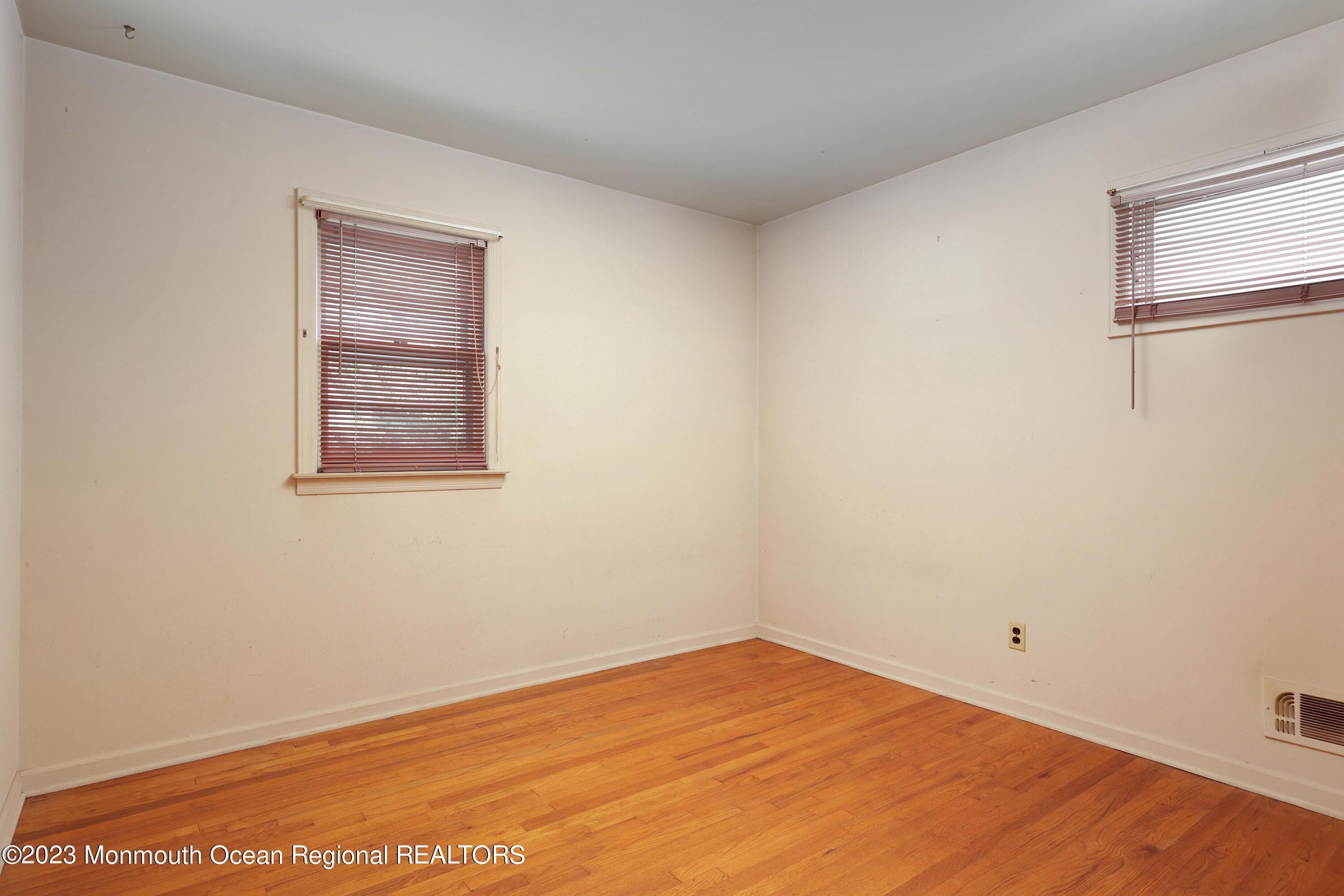 121 Jerome Avenue
