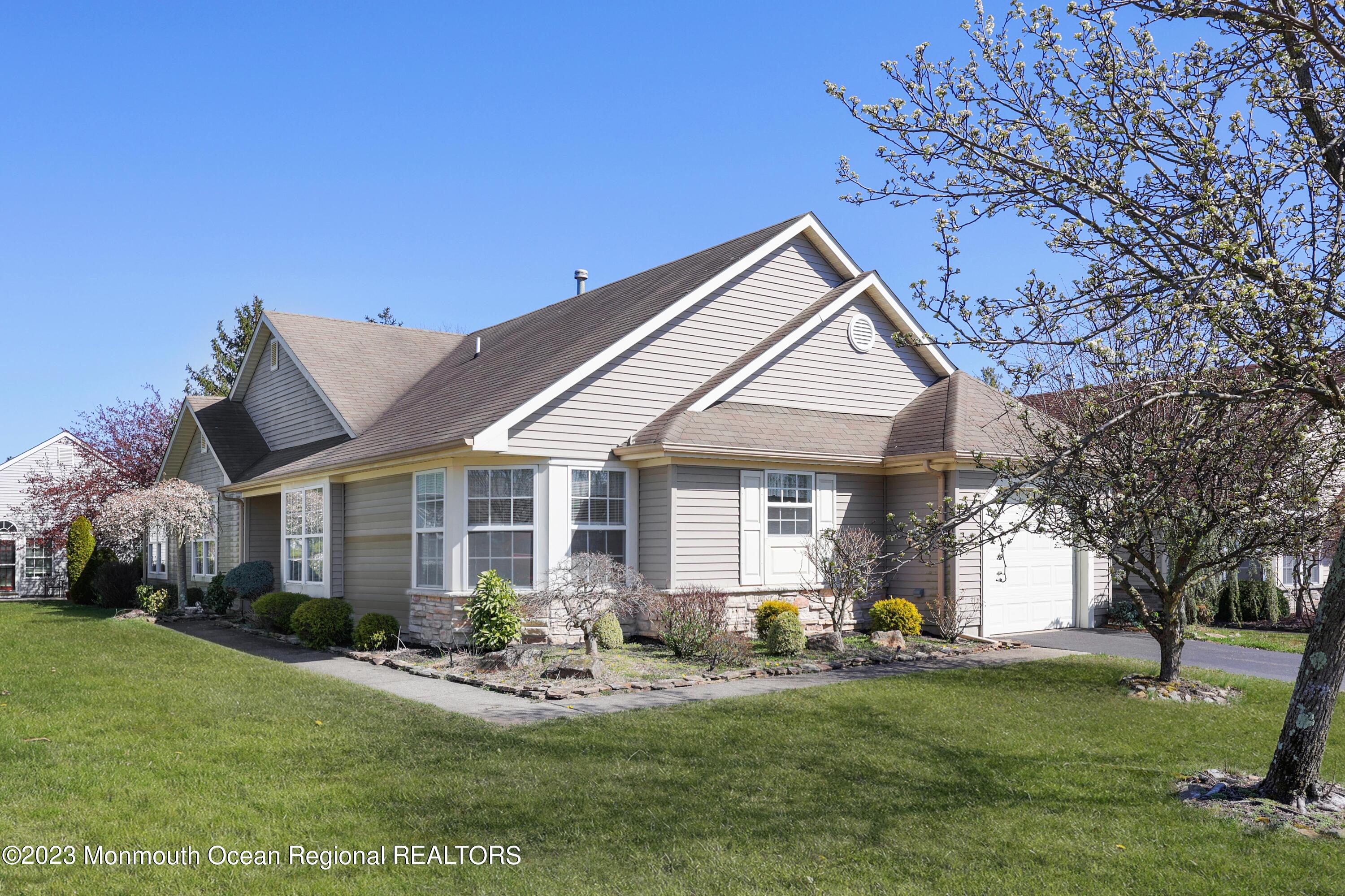 2923 Rock Hill Lane