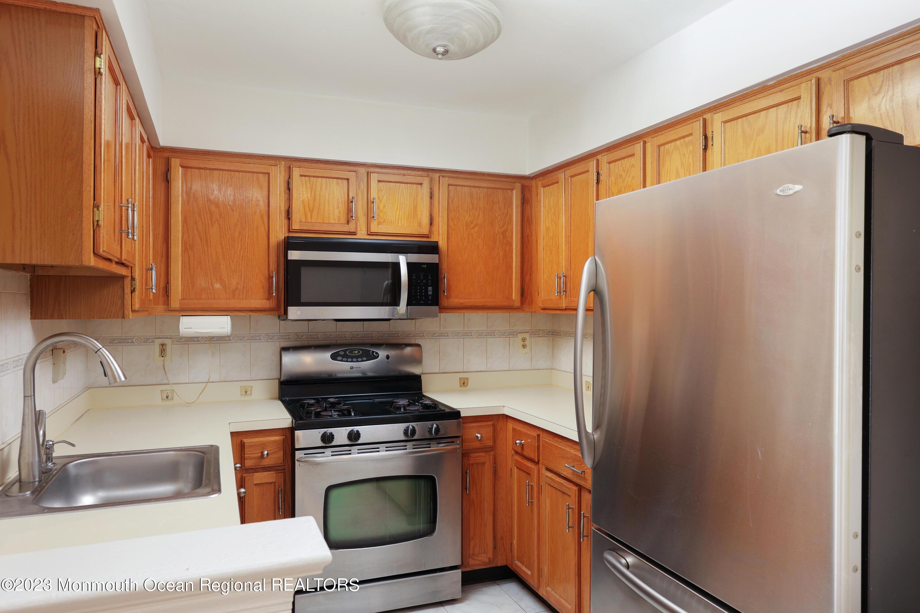 977 Lily Court