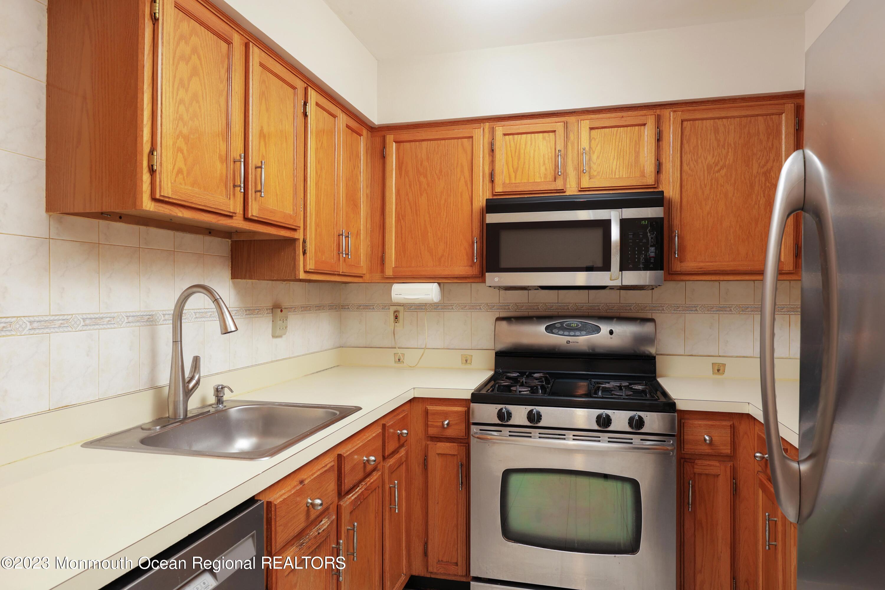 977 Lily Court
