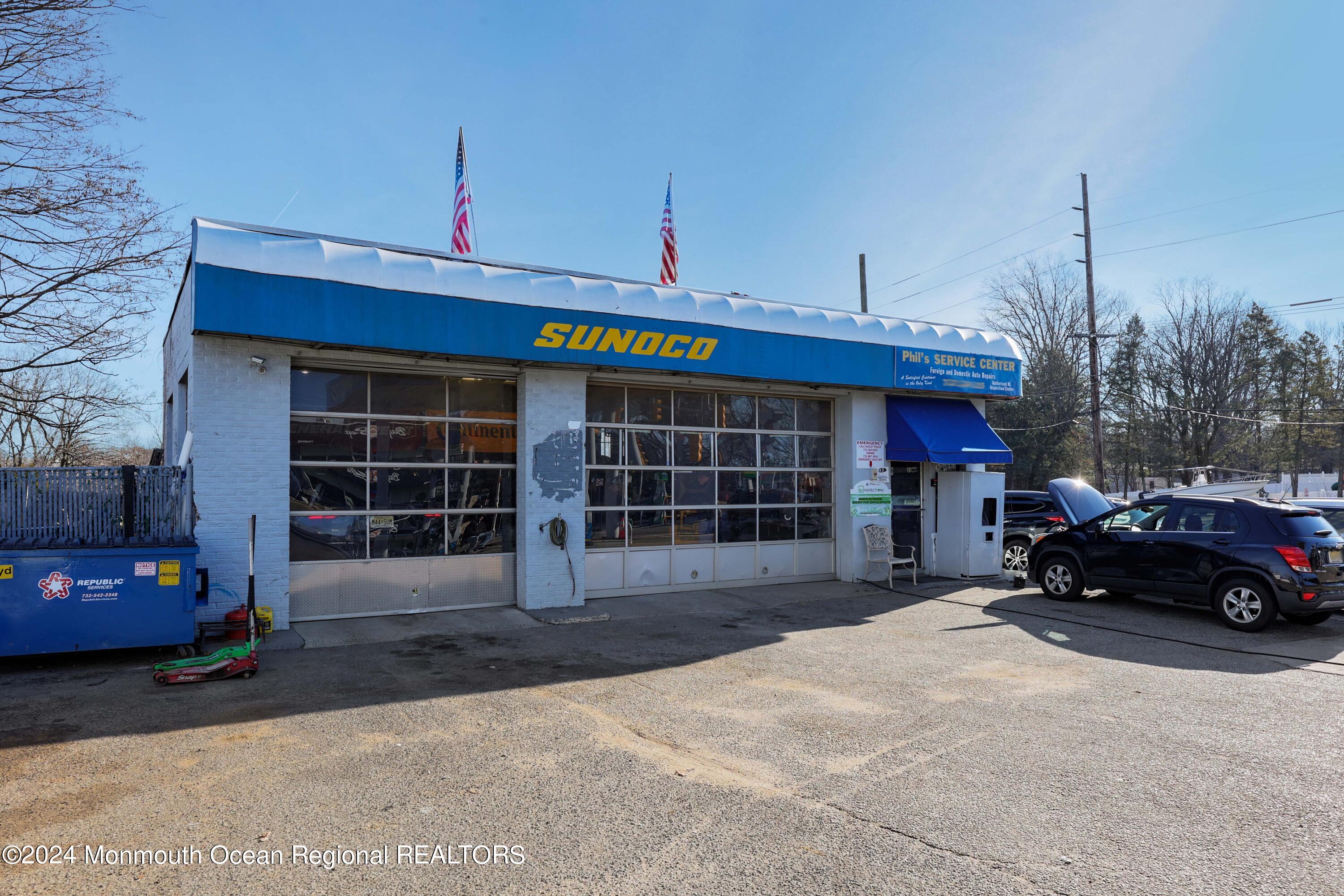695 Holmdel Road