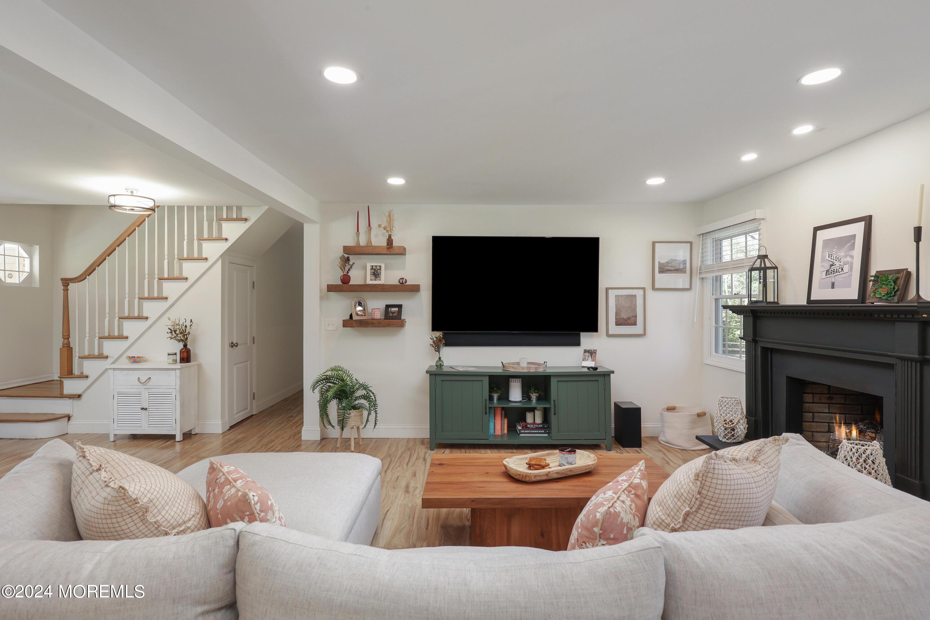 33 Maple Drive