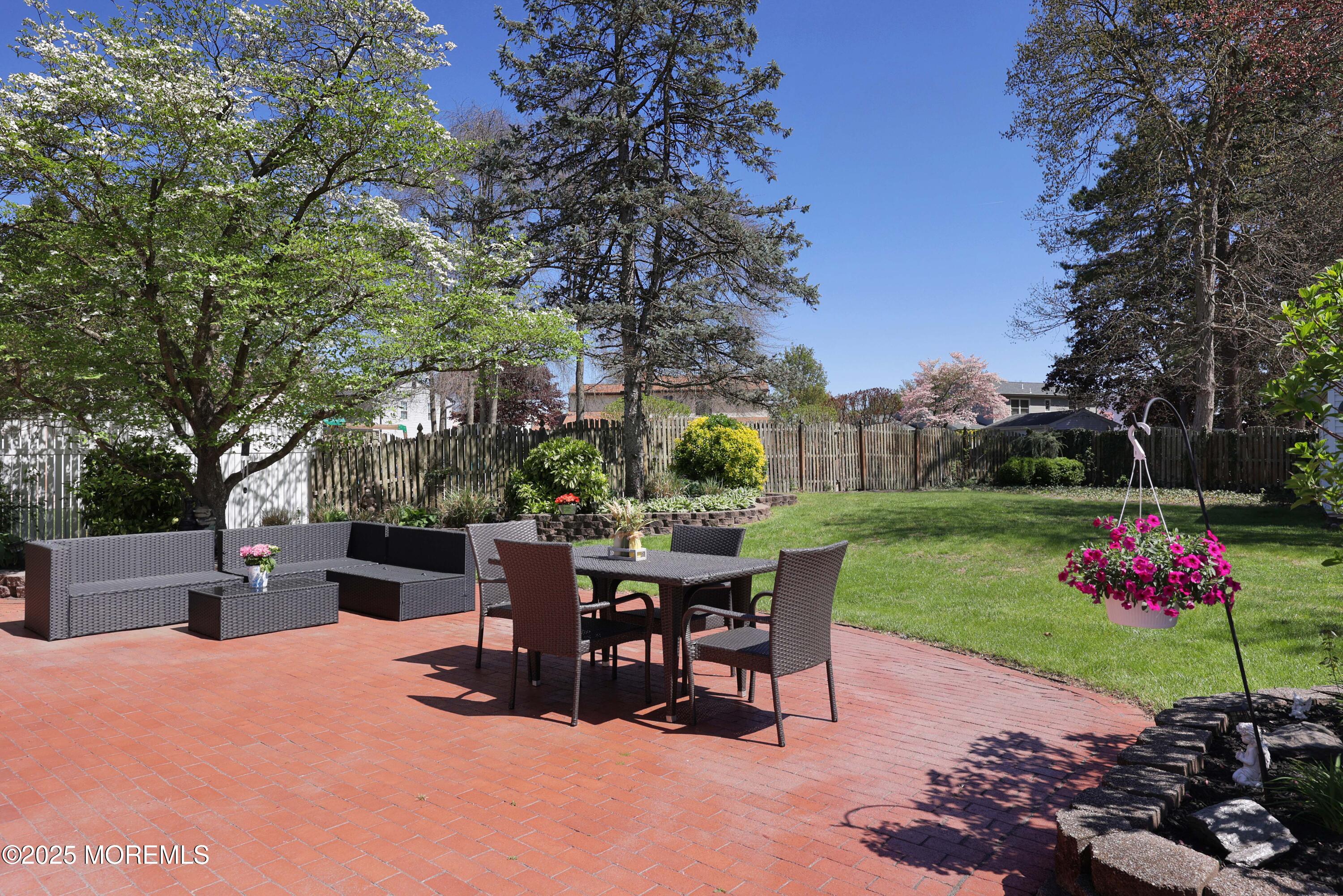 39 Snowdrift Lane