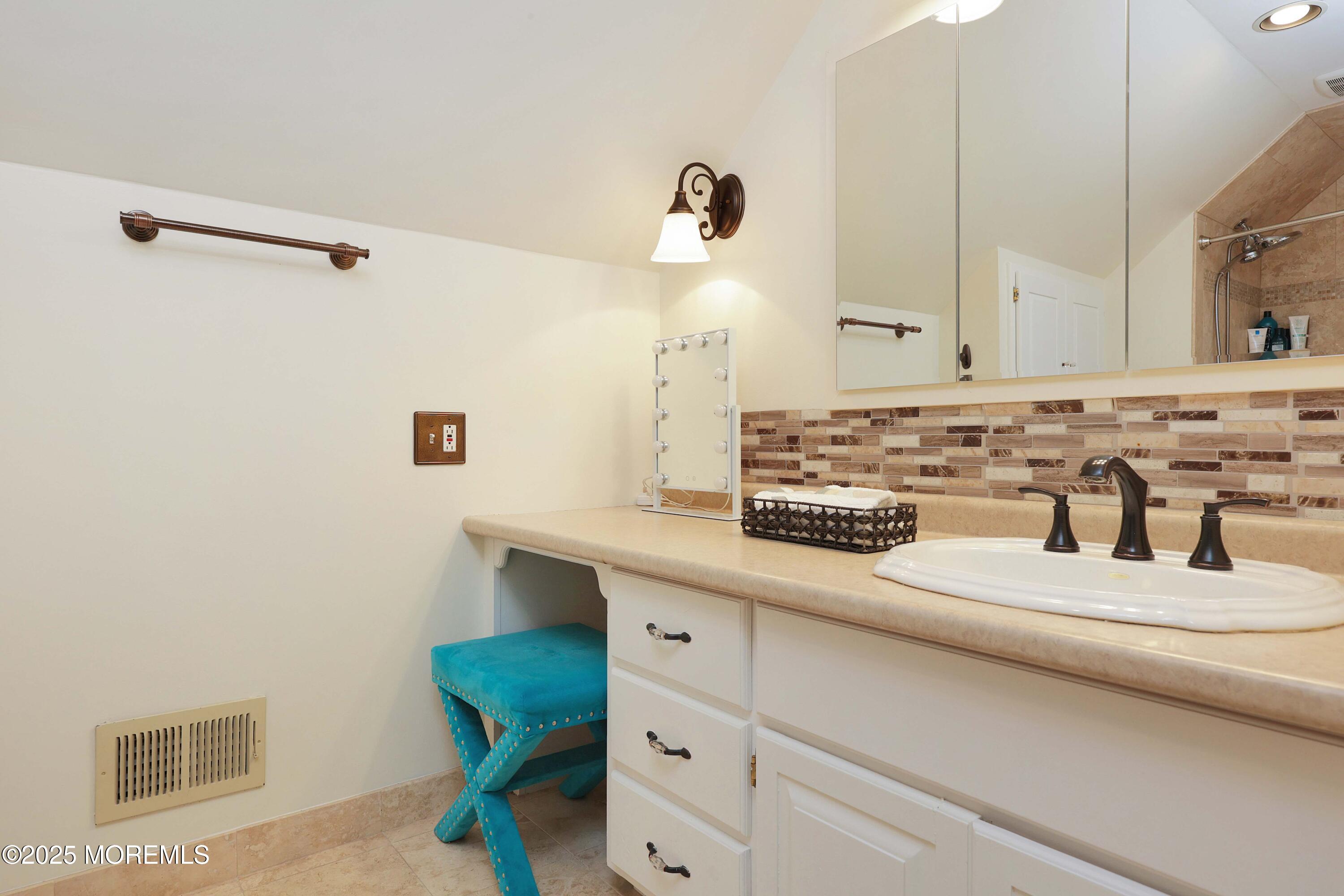 39 Snowdrift Lane