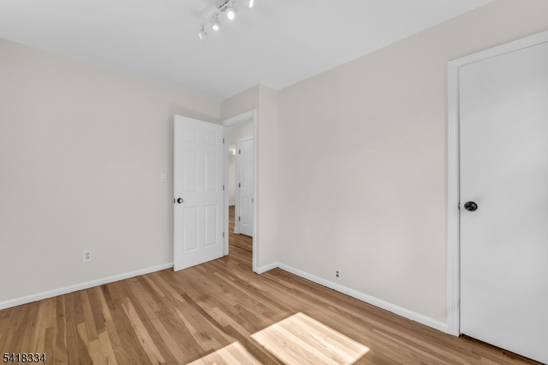 306 Bloomingdale Ave