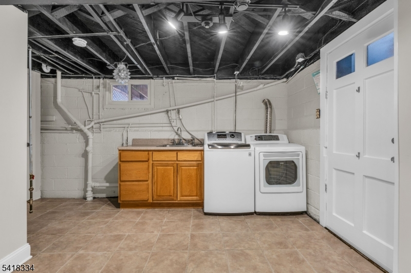 306 Bloomingdale Ave