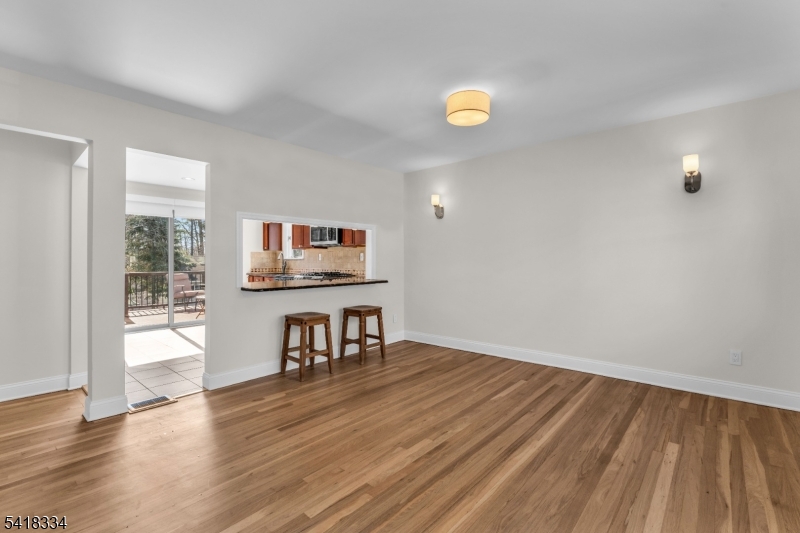 306 Bloomingdale Ave