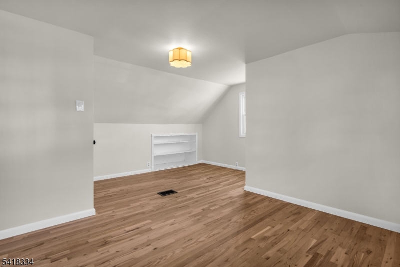 306 Bloomingdale Ave