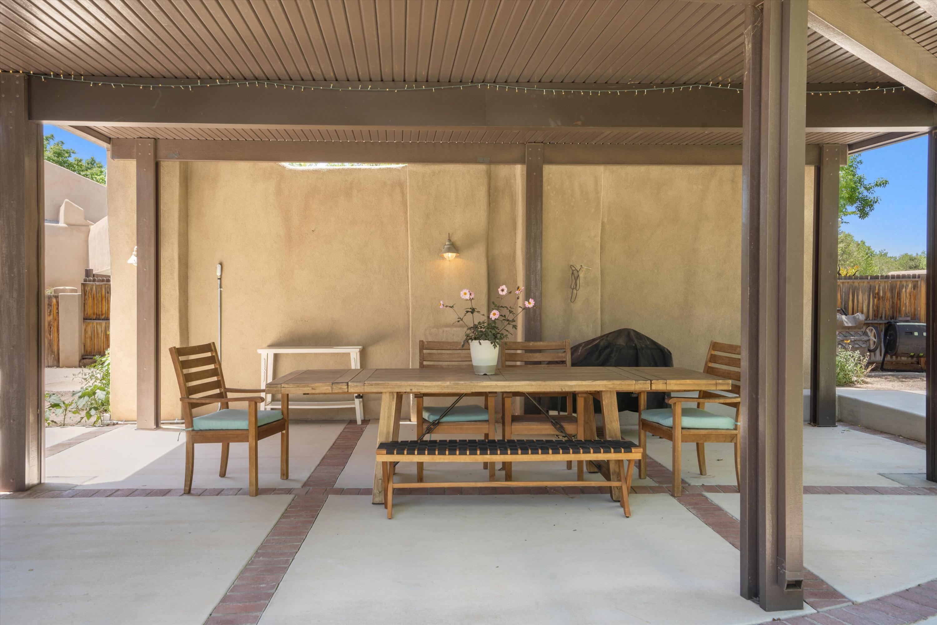 2408 CALLE DE PANZA NW