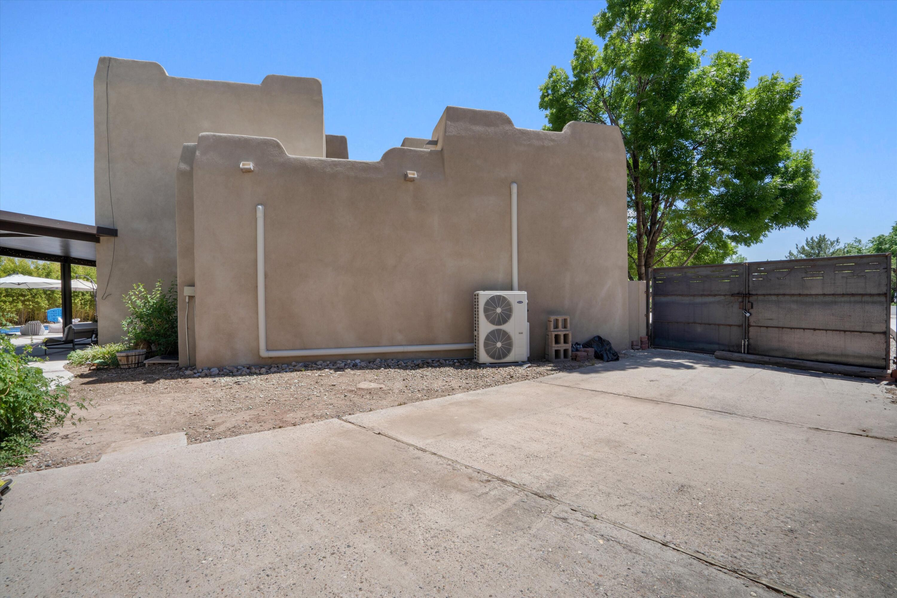 2408 CALLE DE PANZA NW