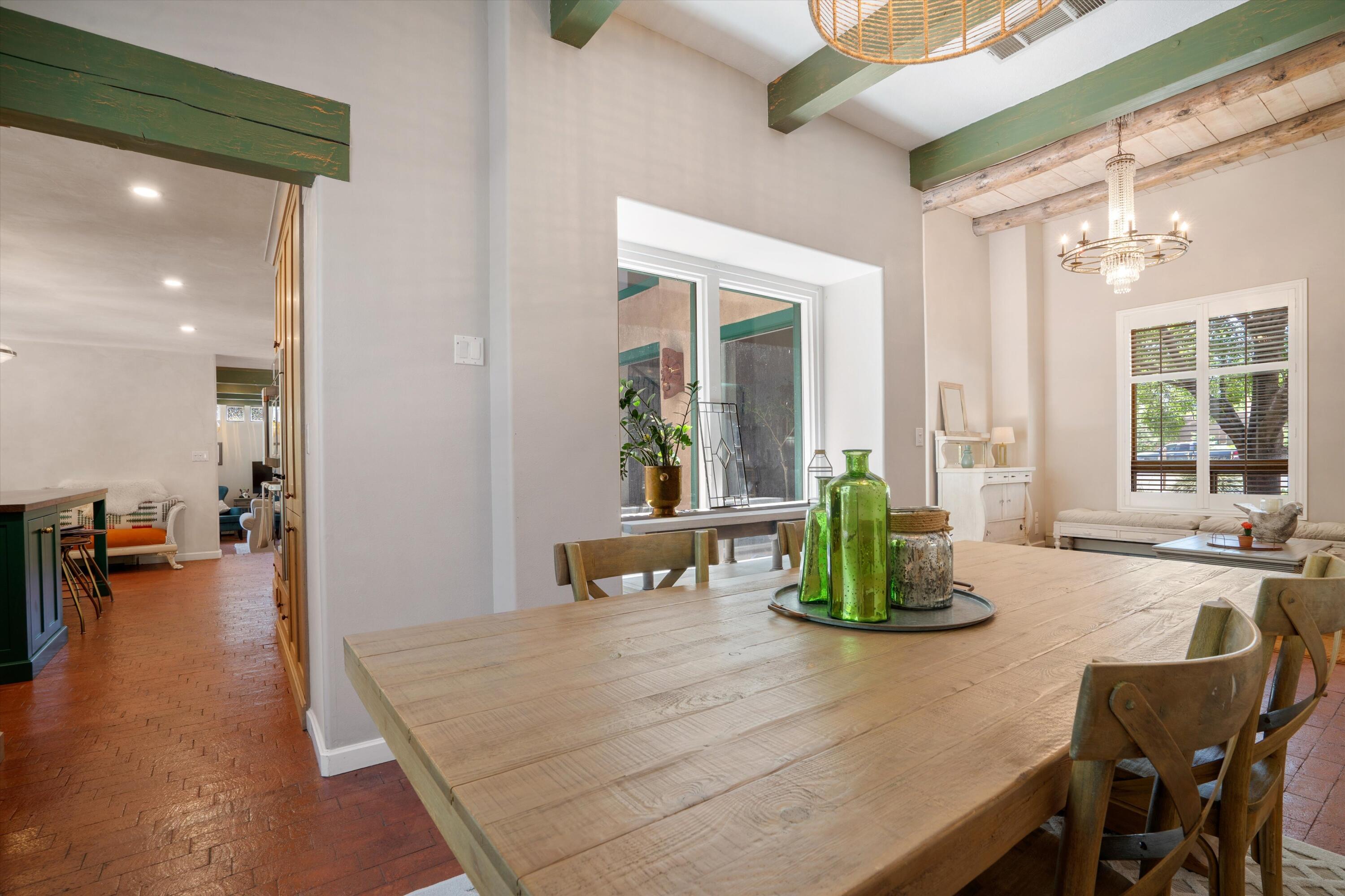 2408 CALLE DE PANZA NW