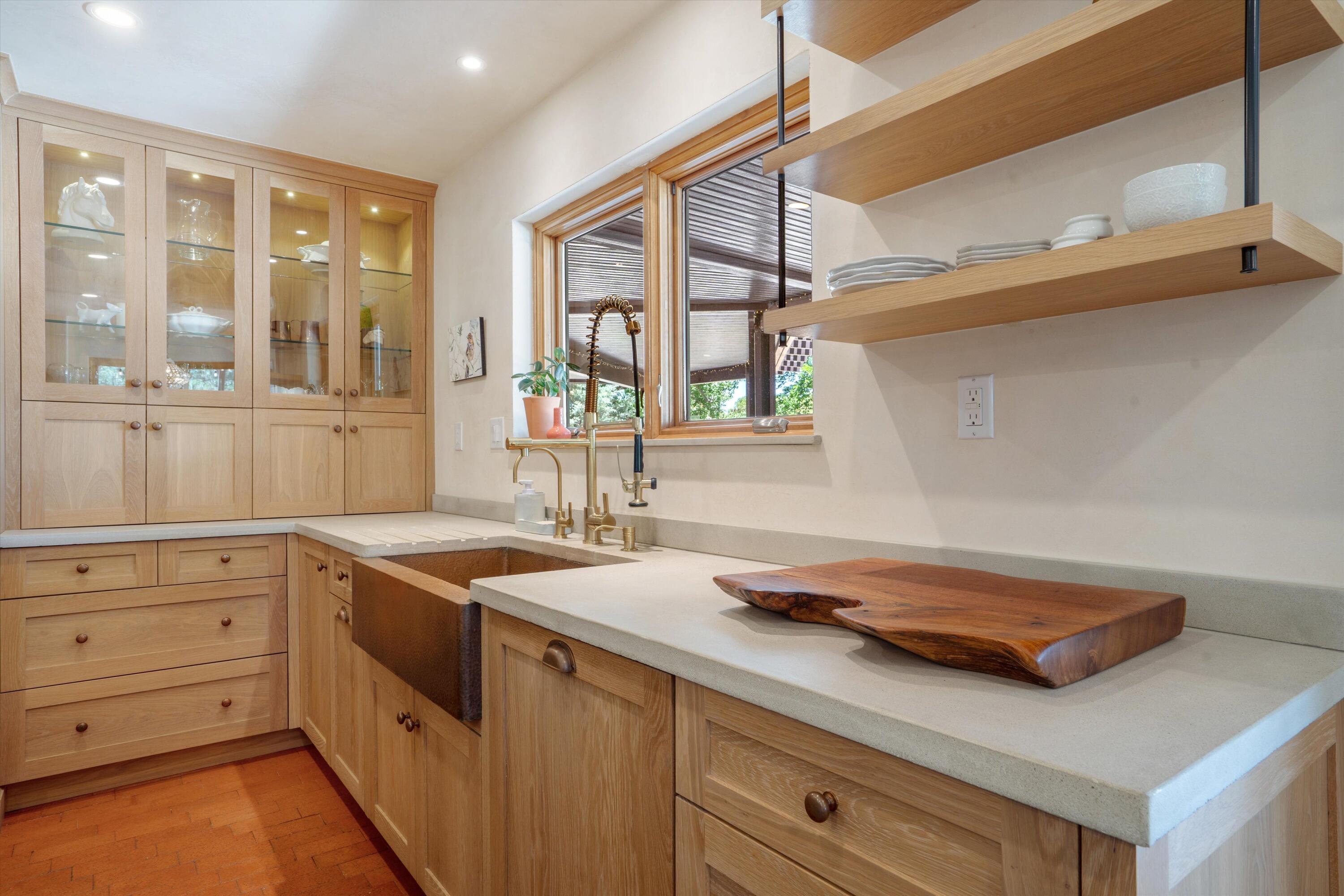 2408 CALLE DE PANZA NW