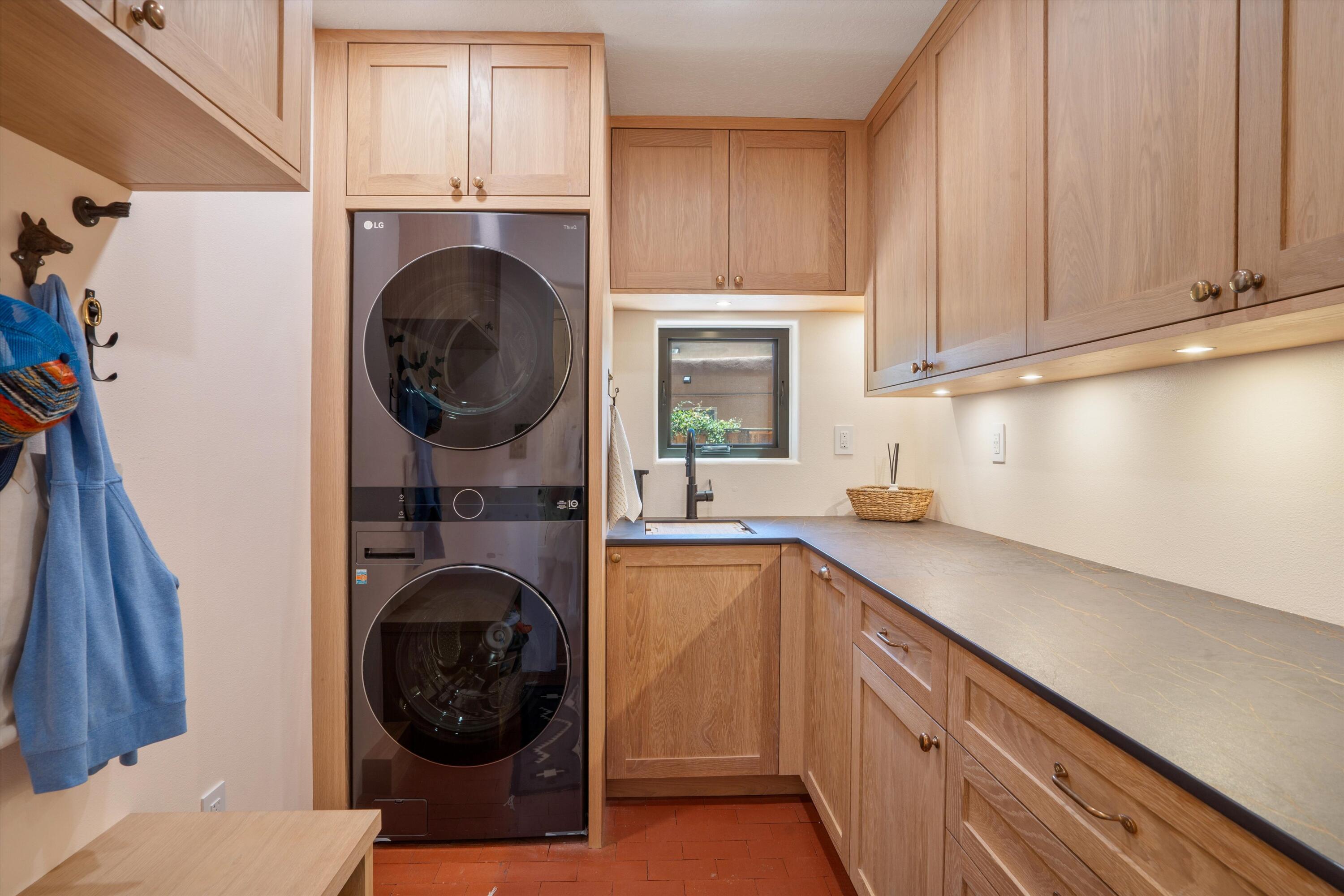 2408 CALLE DE PANZA NW