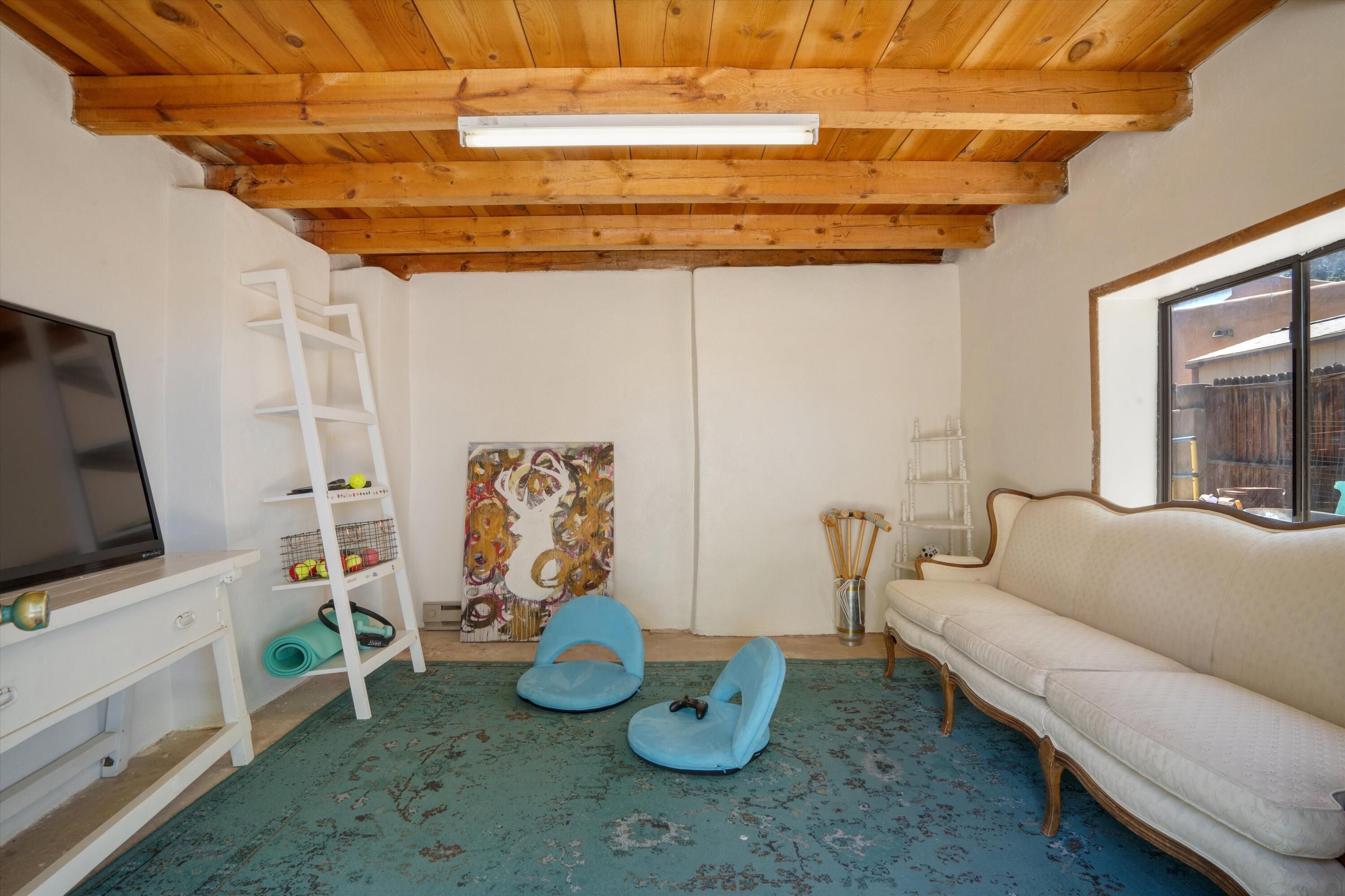 2408 CALLE DE PANZA NW