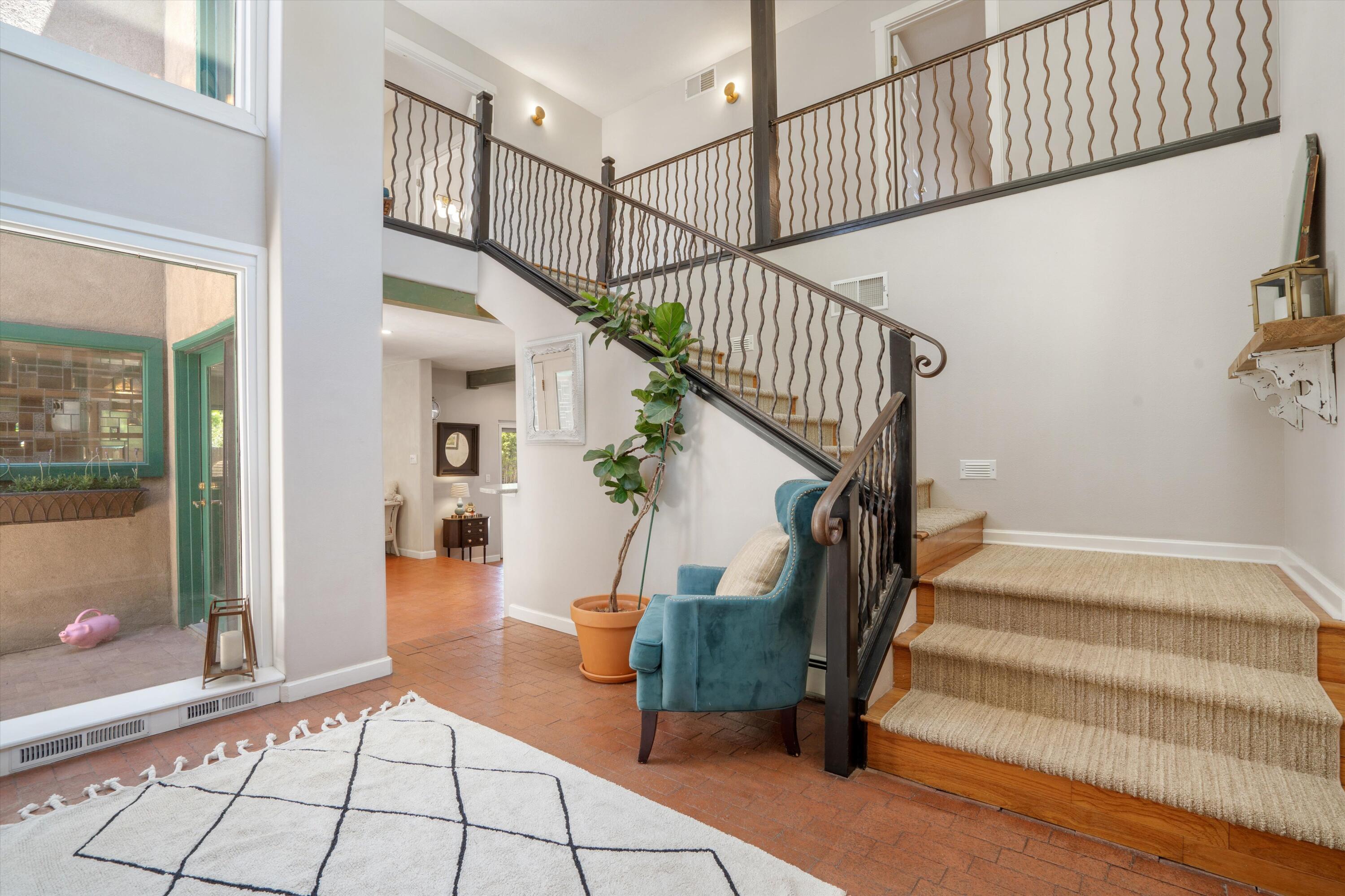 2408 CALLE DE PANZA NW