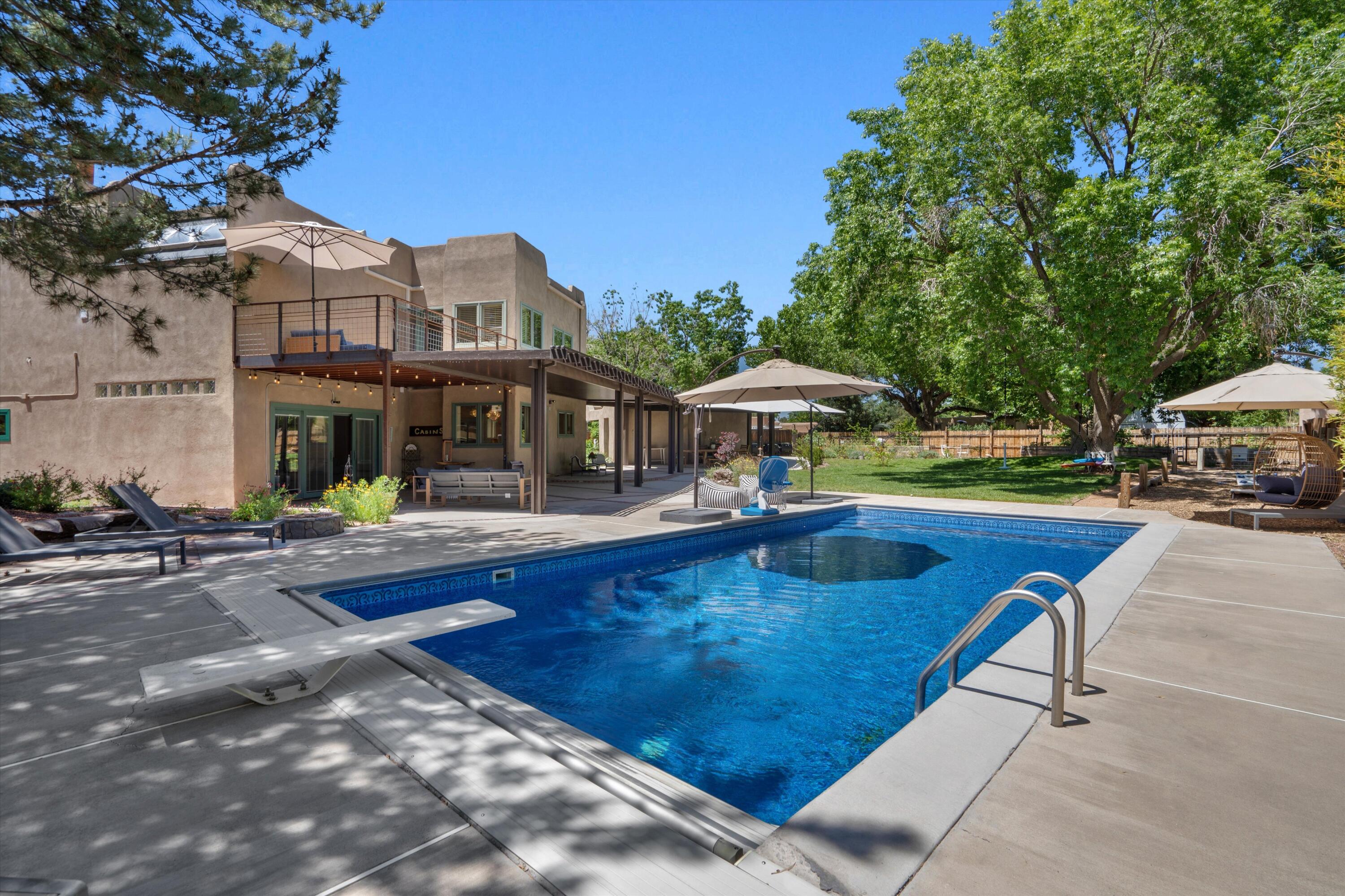 2408 CALLE DE PANZA NW