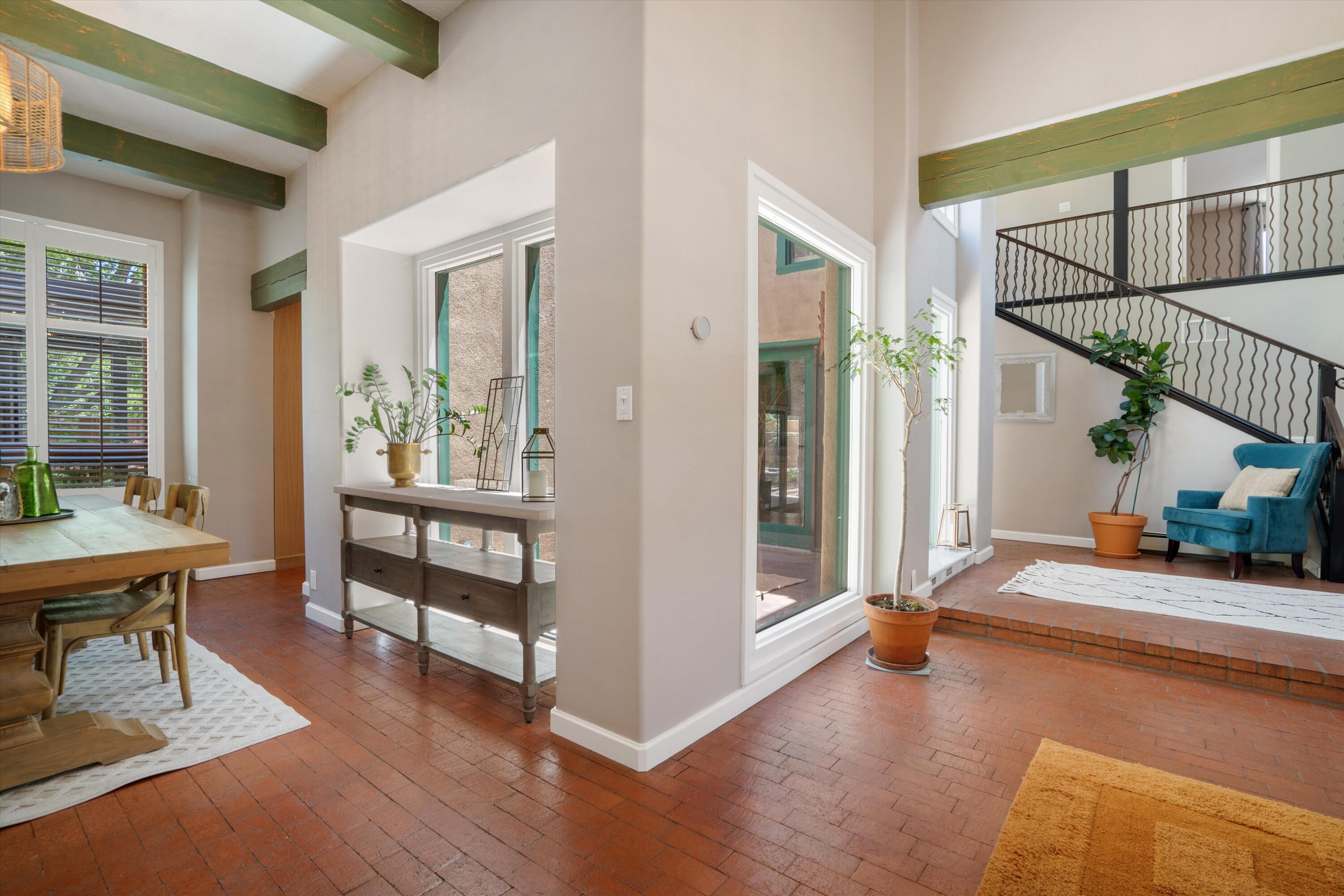 2408 CALLE DE PANZA NW