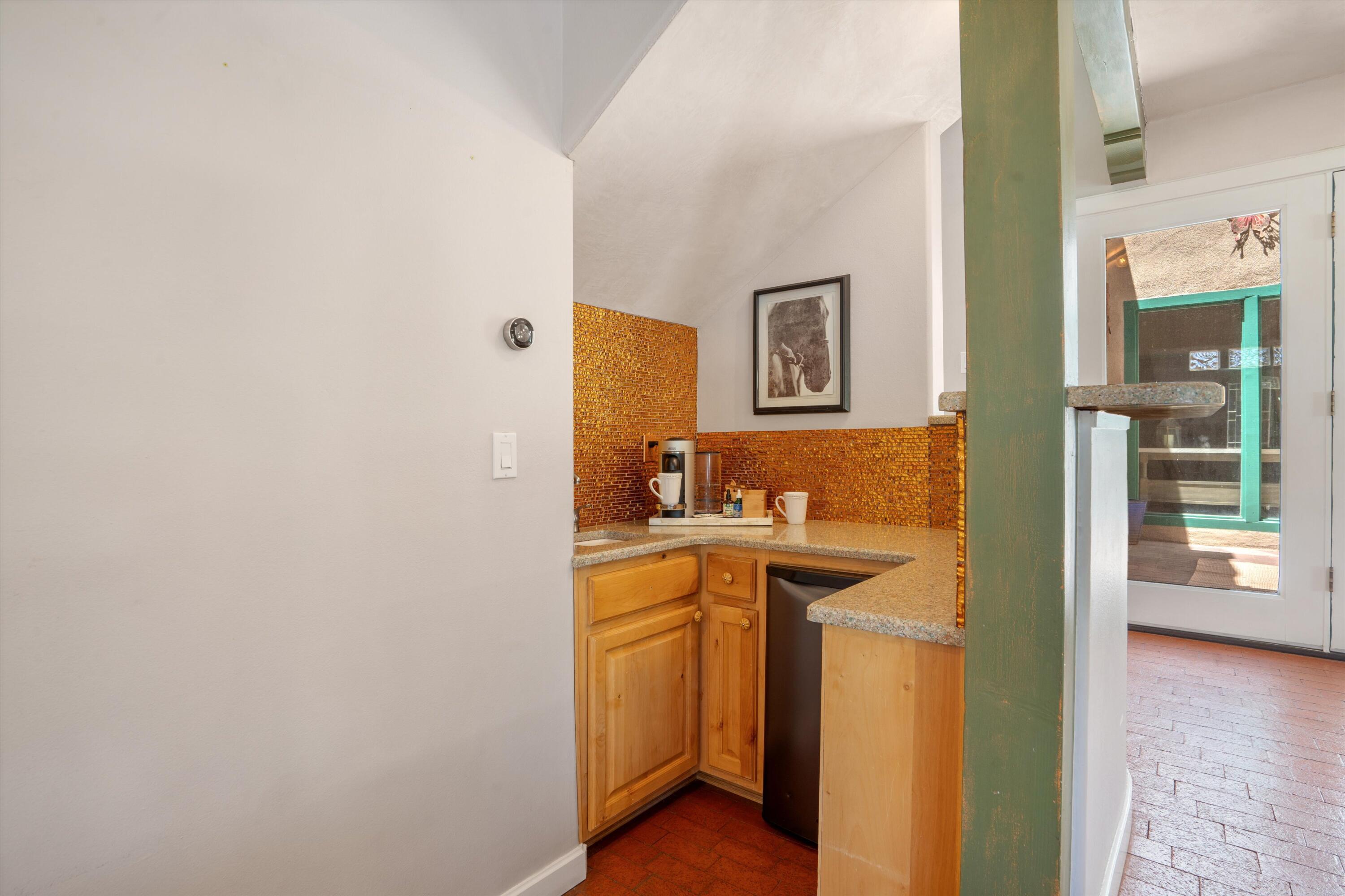 2408 CALLE DE PANZA NW