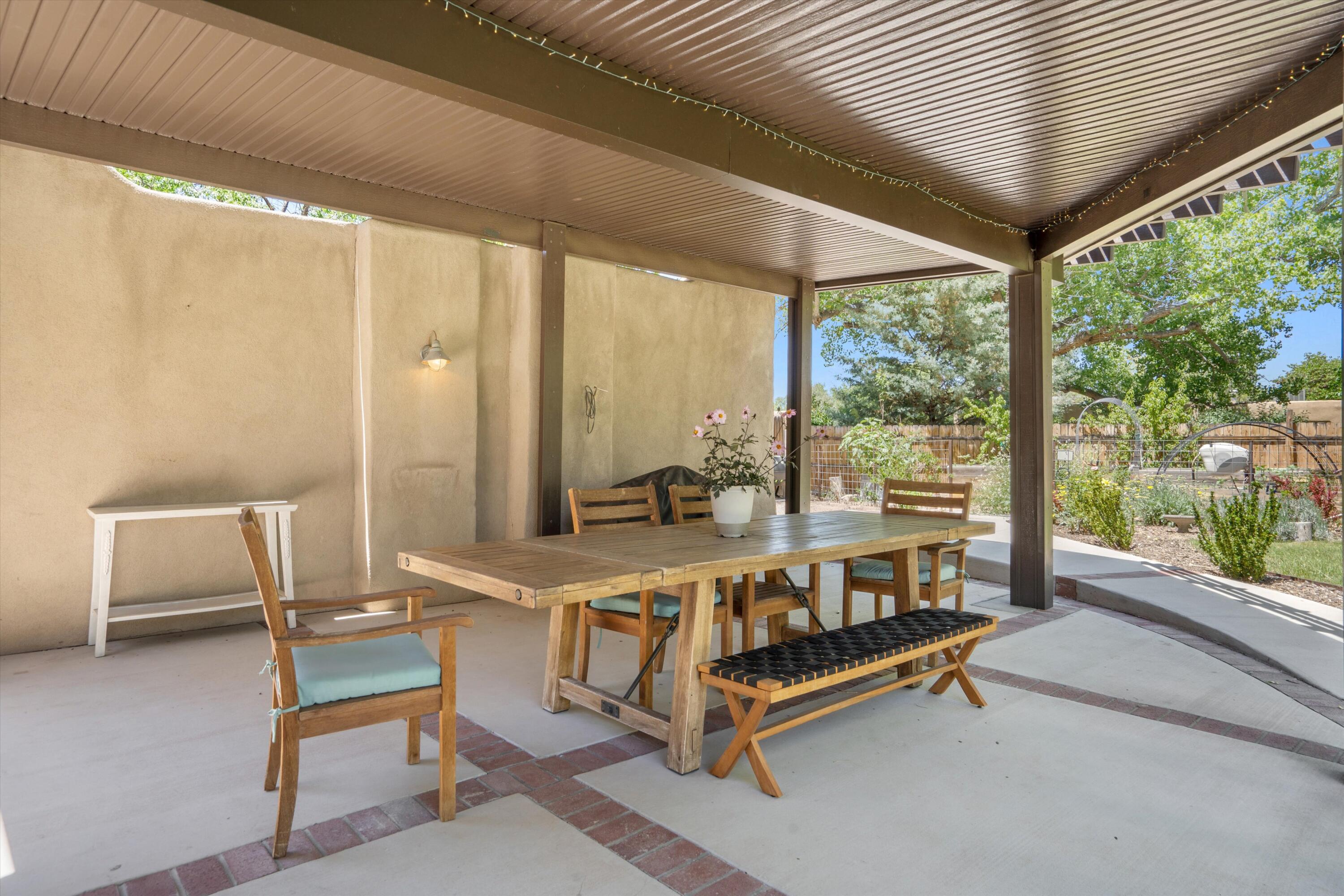 2408 CALLE DE PANZA NW