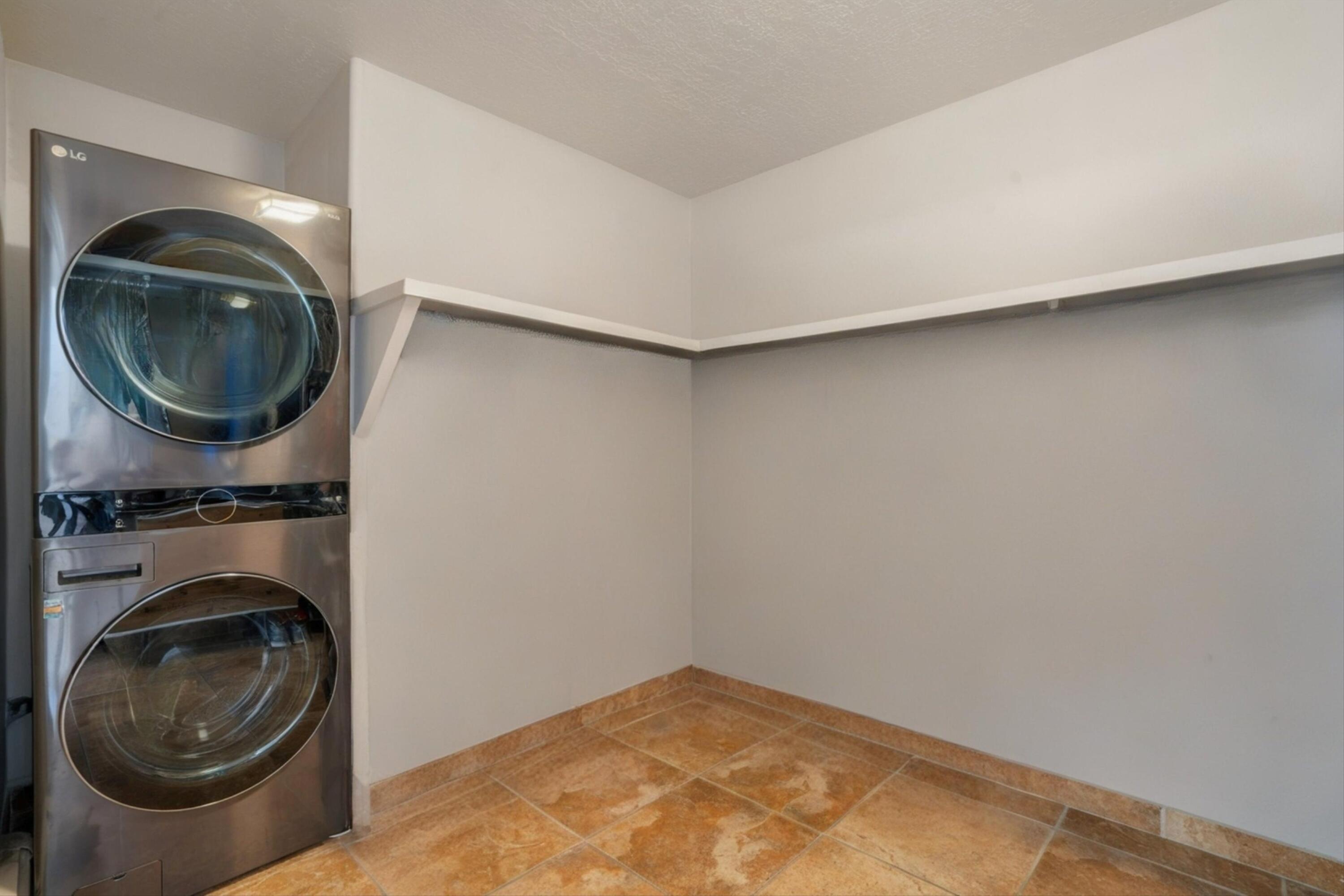 2408 CALLE DE PANZA NW