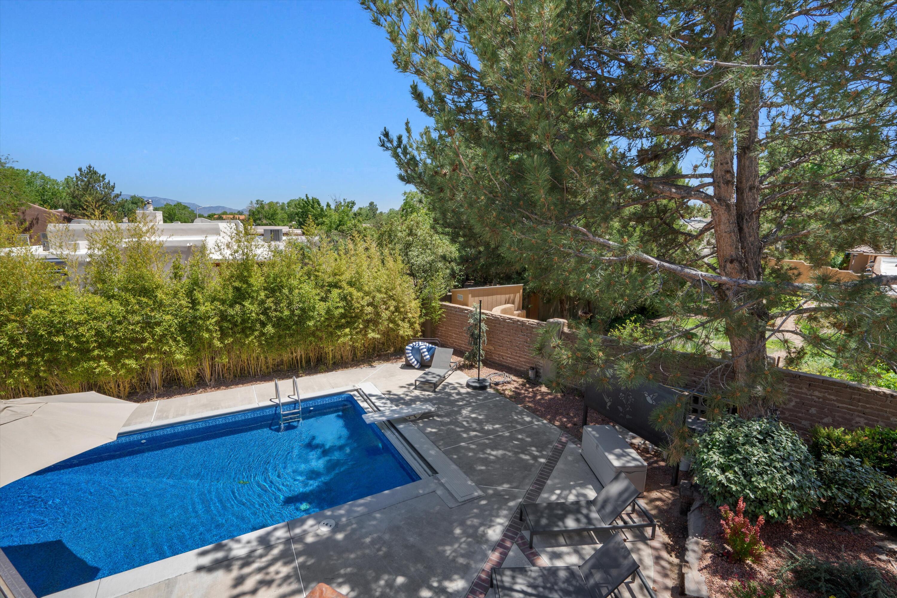 2408 CALLE DE PANZA NW