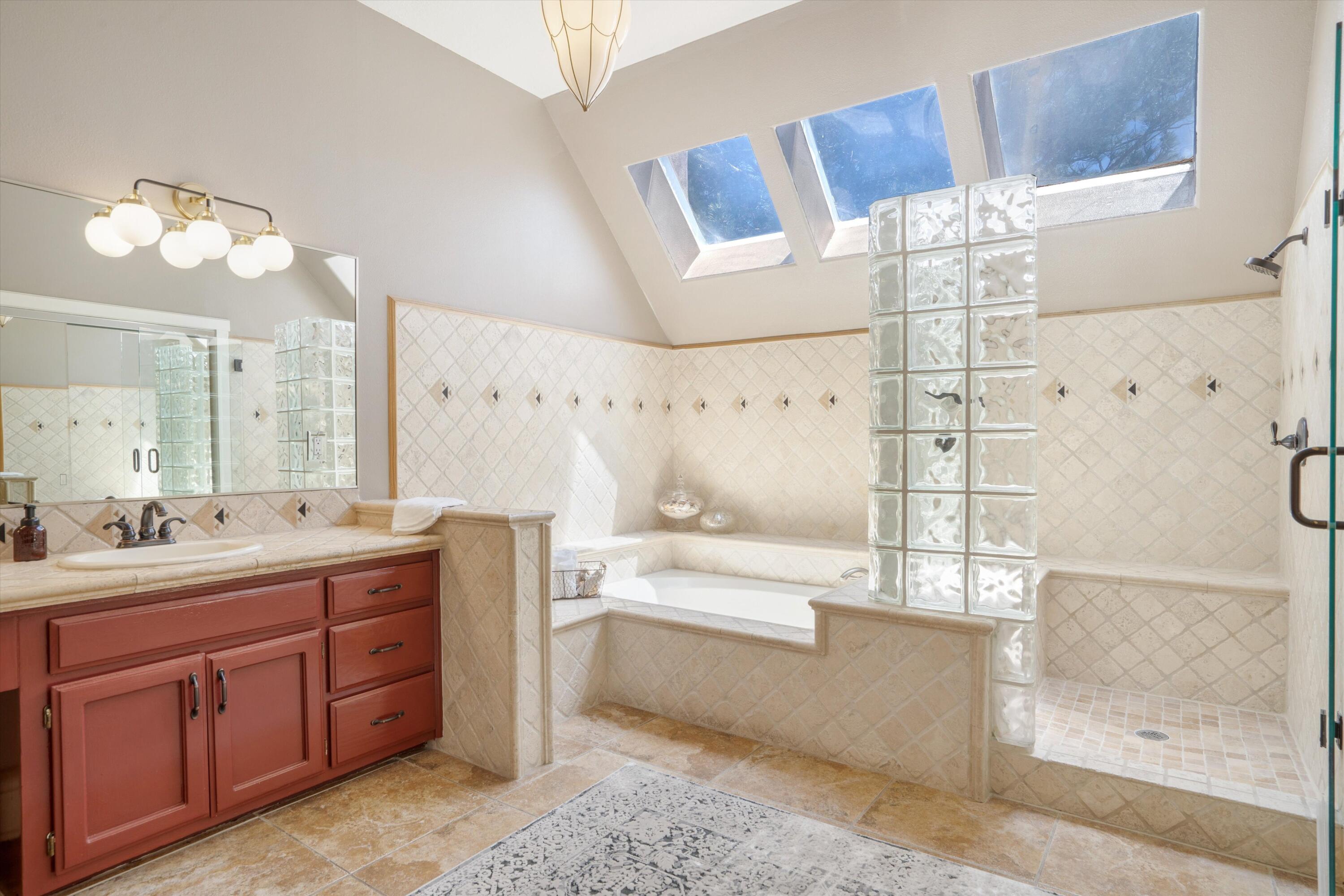 2408 CALLE DE PANZA NW