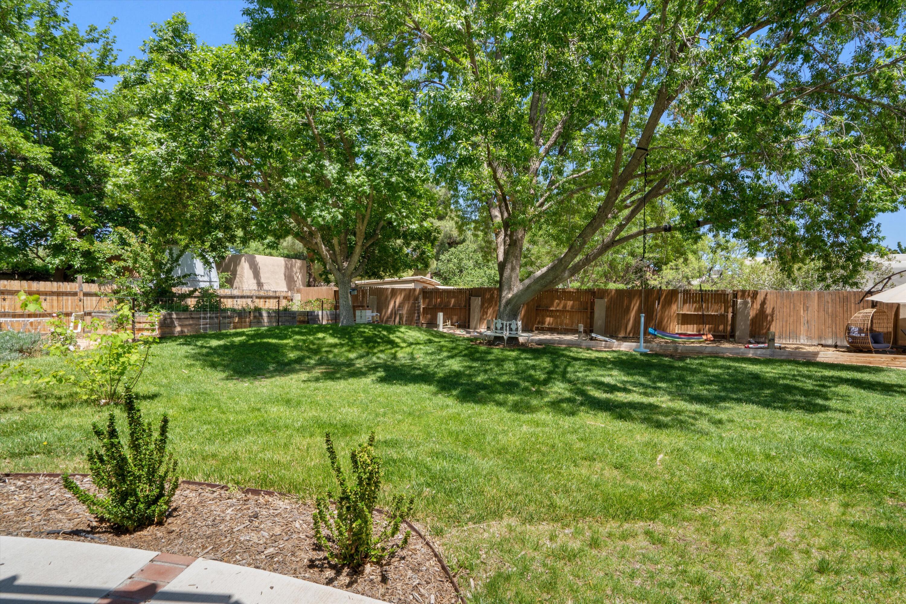 2408 CALLE DE PANZA NW