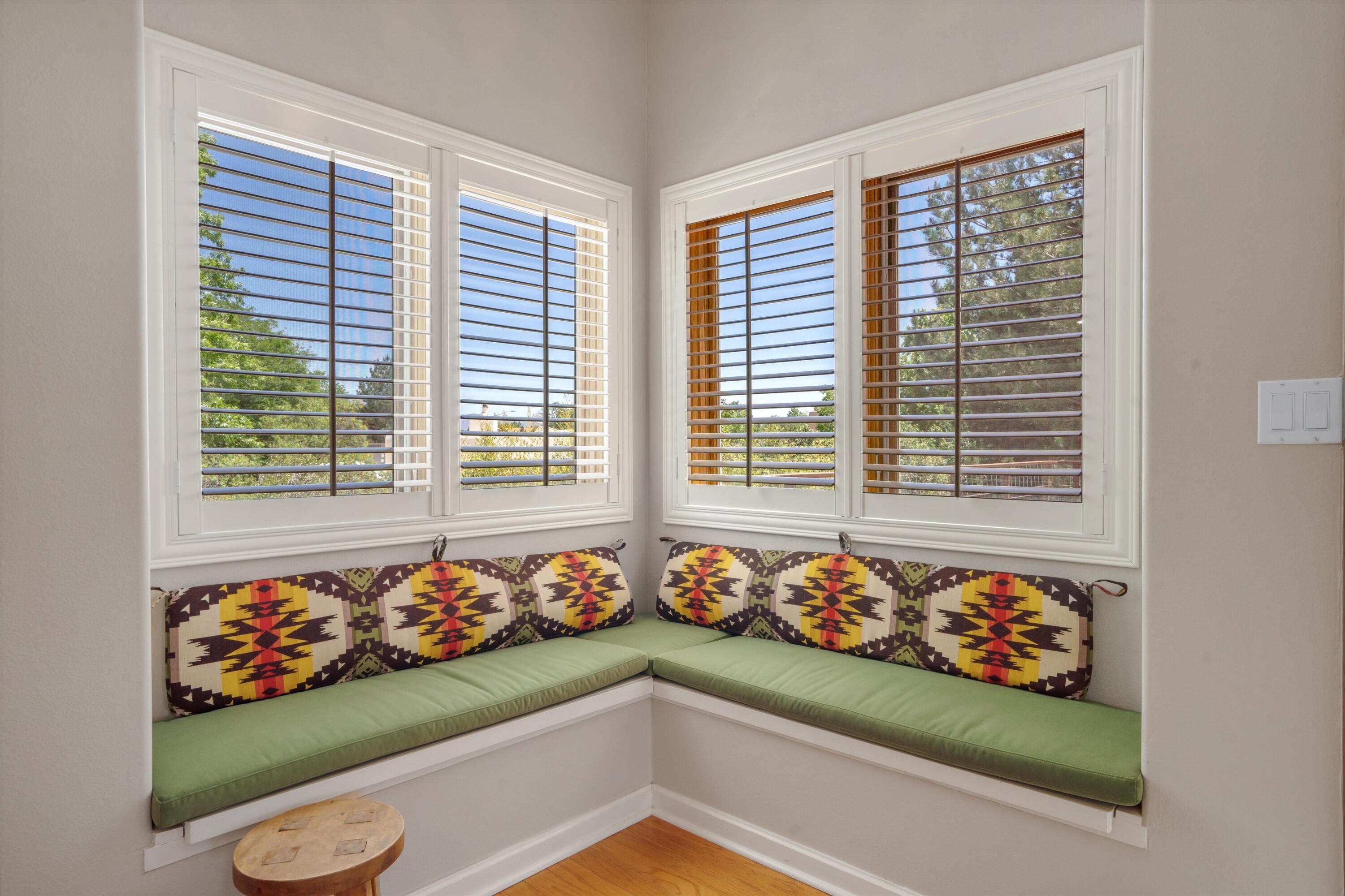 2408 CALLE DE PANZA NW