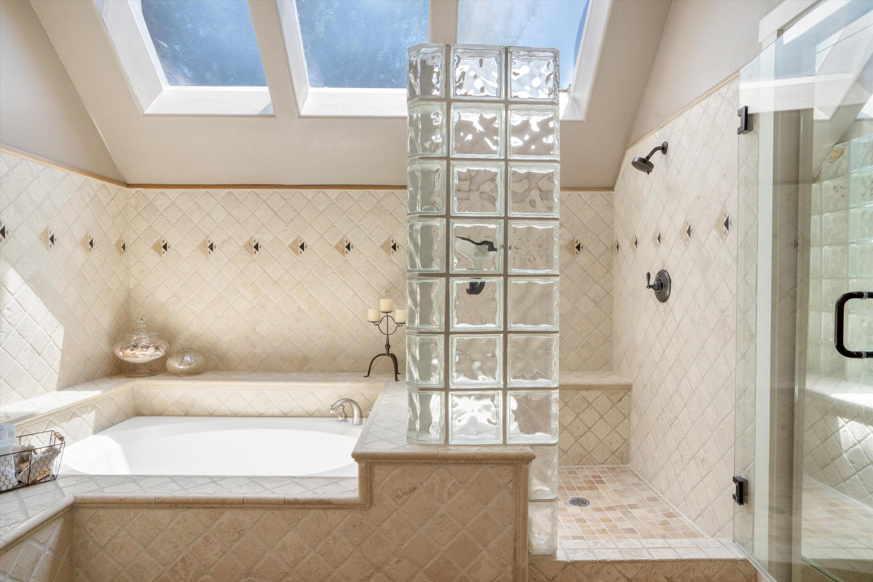 2408 CALLE DE PANZA NW