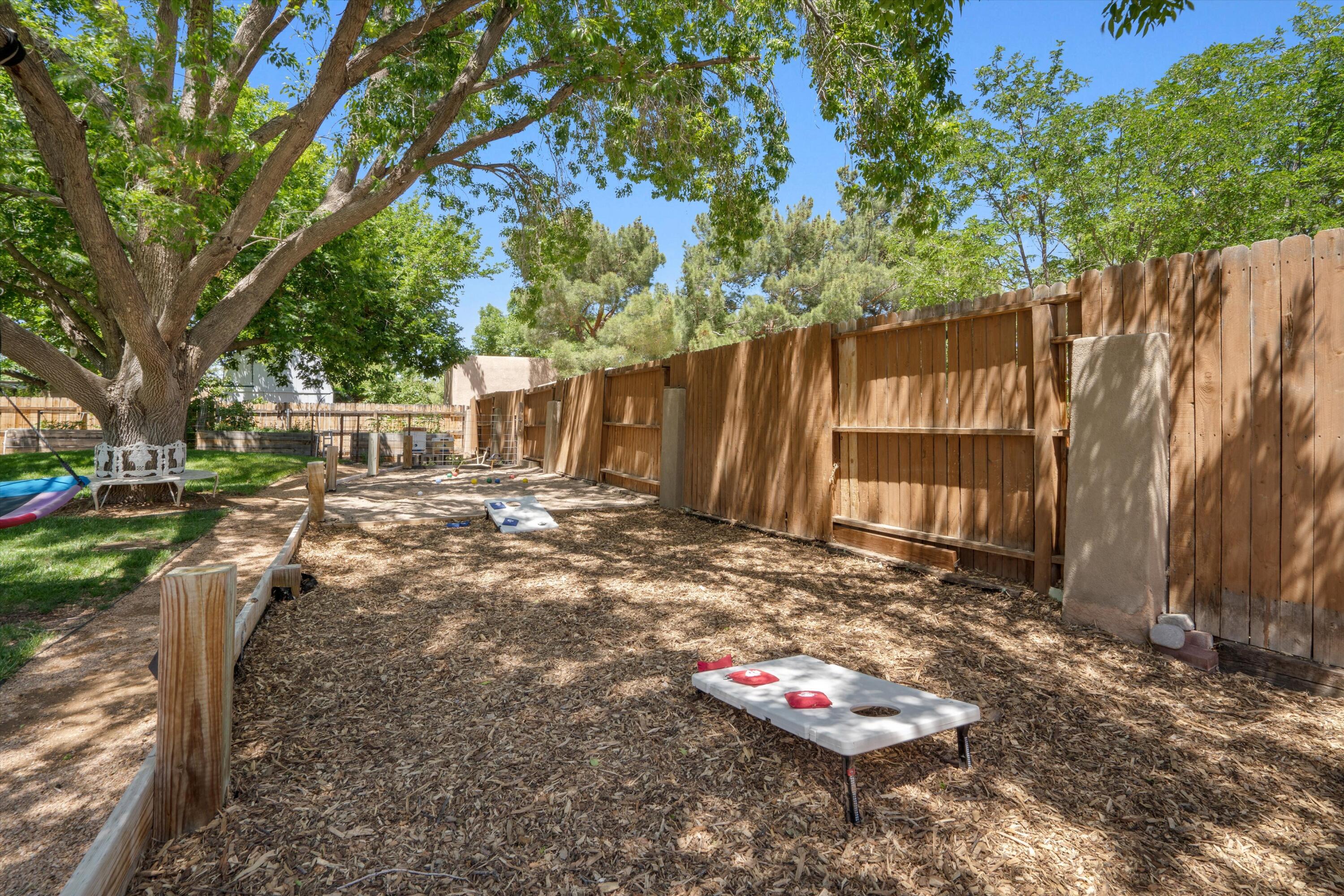 2408 CALLE DE PANZA NW