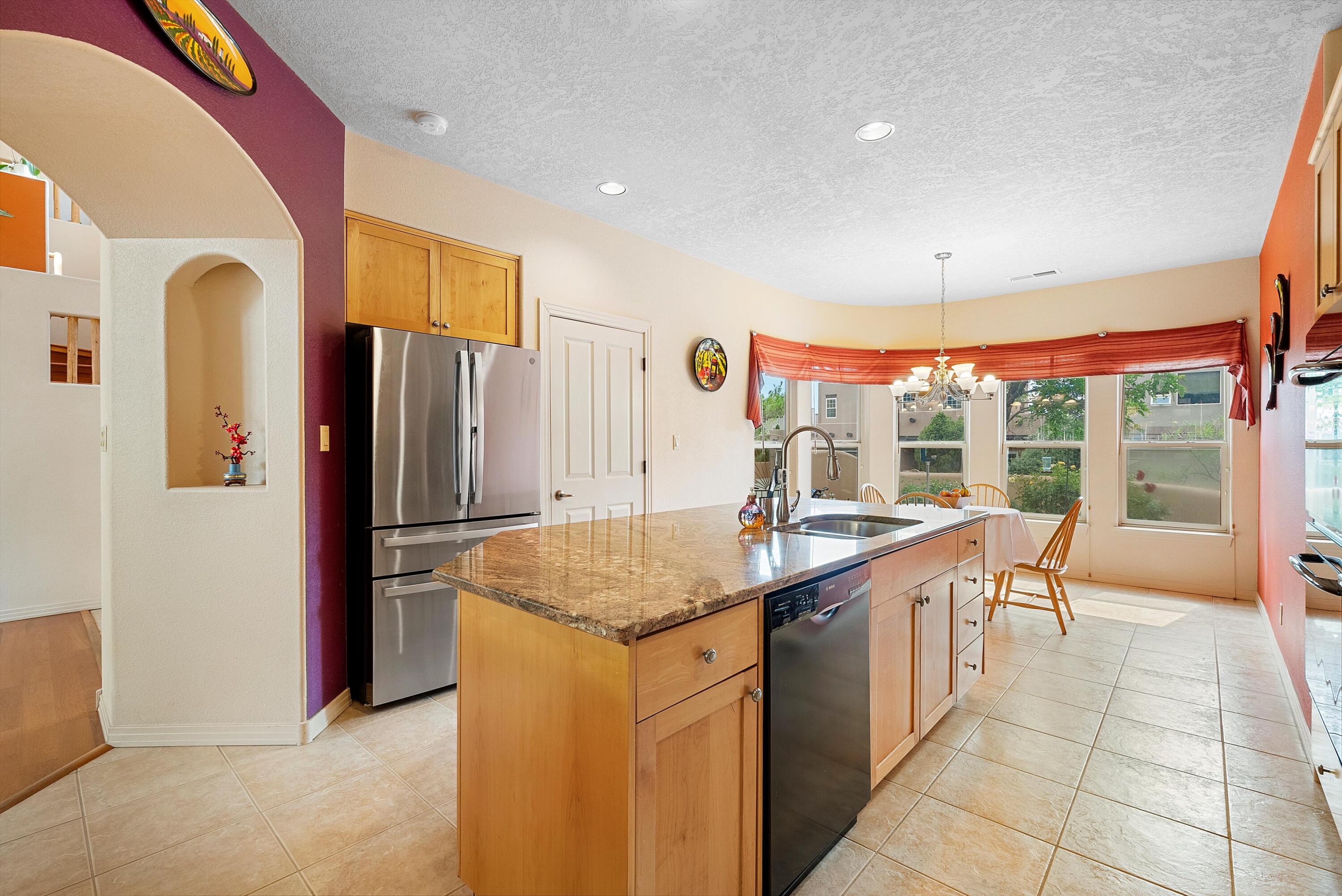 5808 MARIOLA Place NE