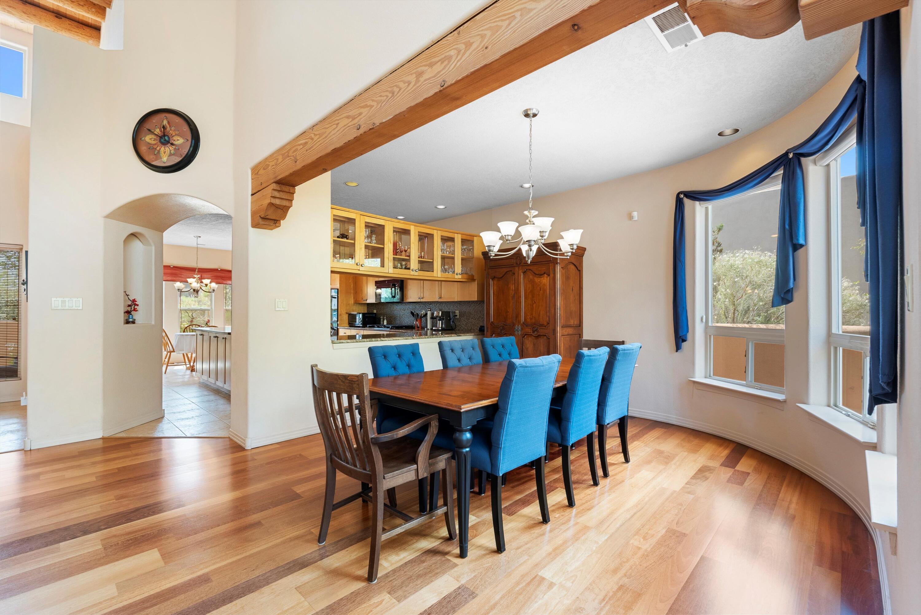 5808 MARIOLA Place NE