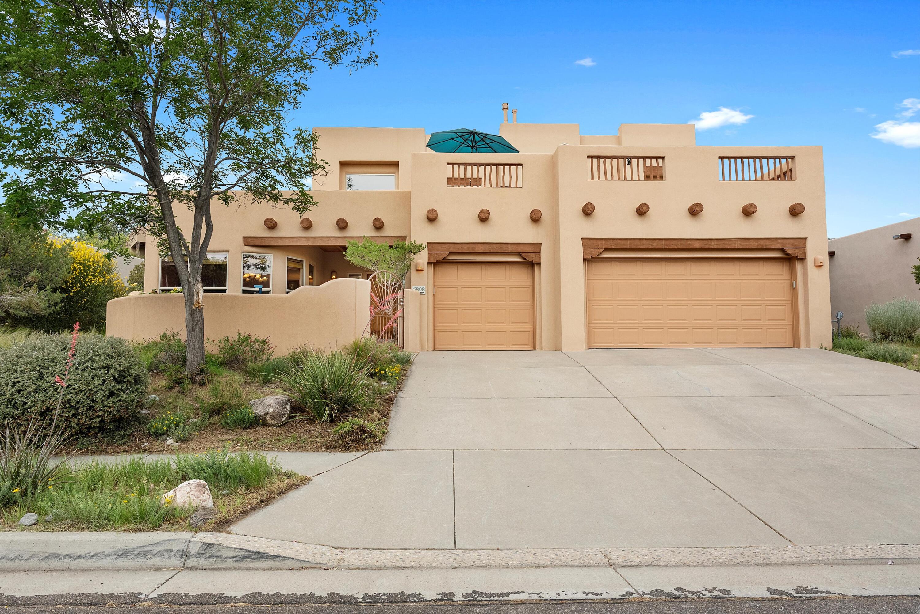 5808 MARIOLA Place NE