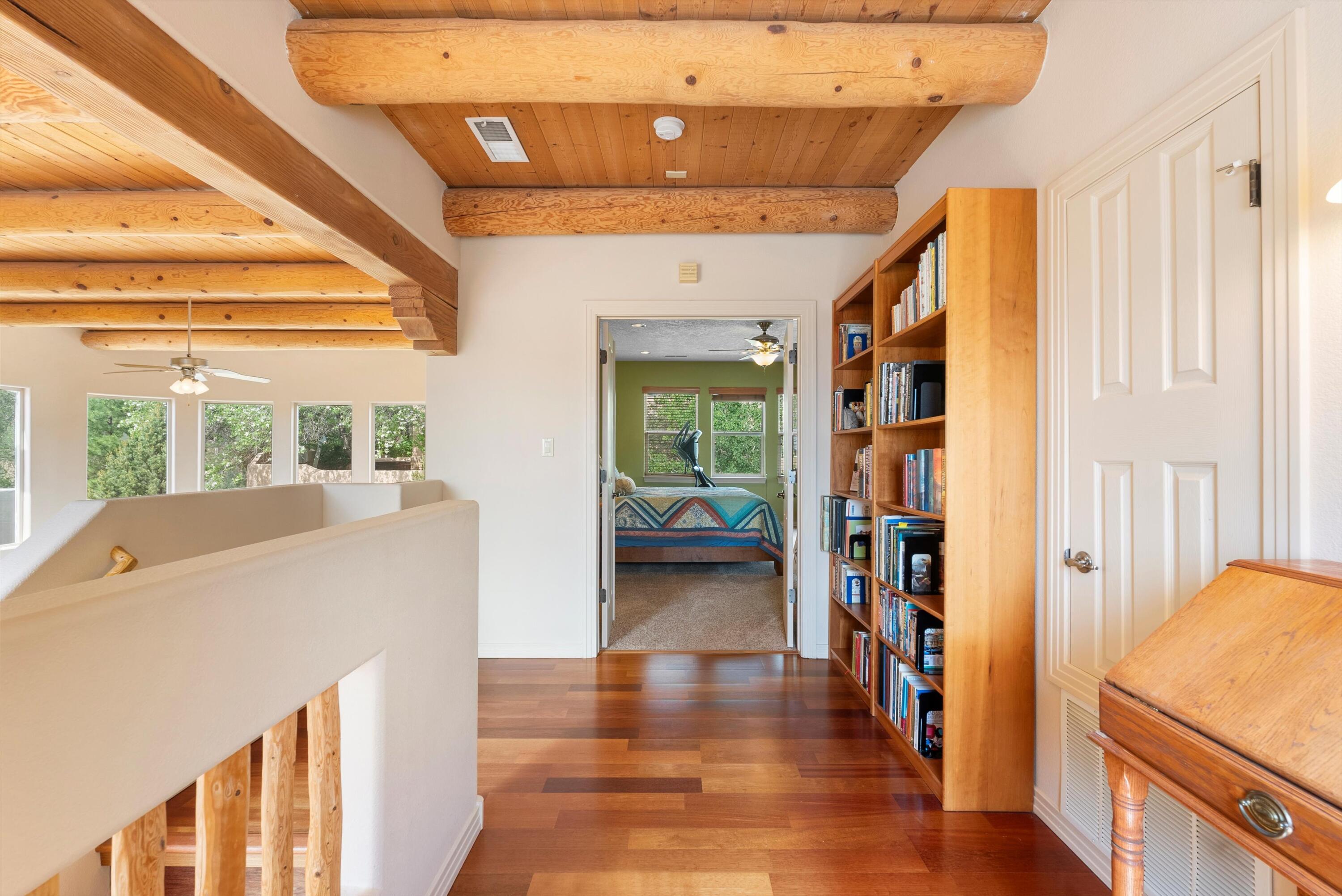 5808 MARIOLA Place NE