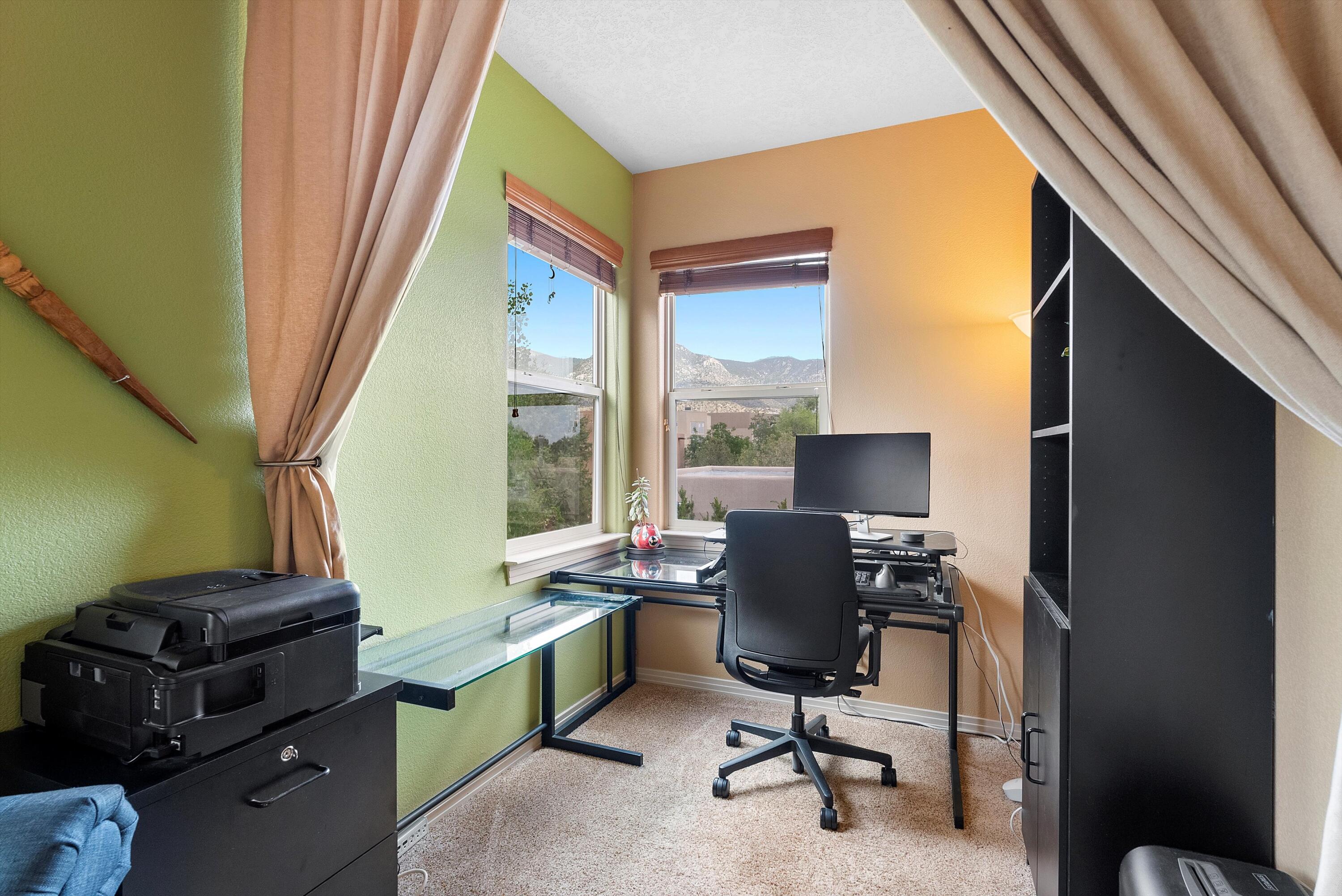 5808 MARIOLA Place NE