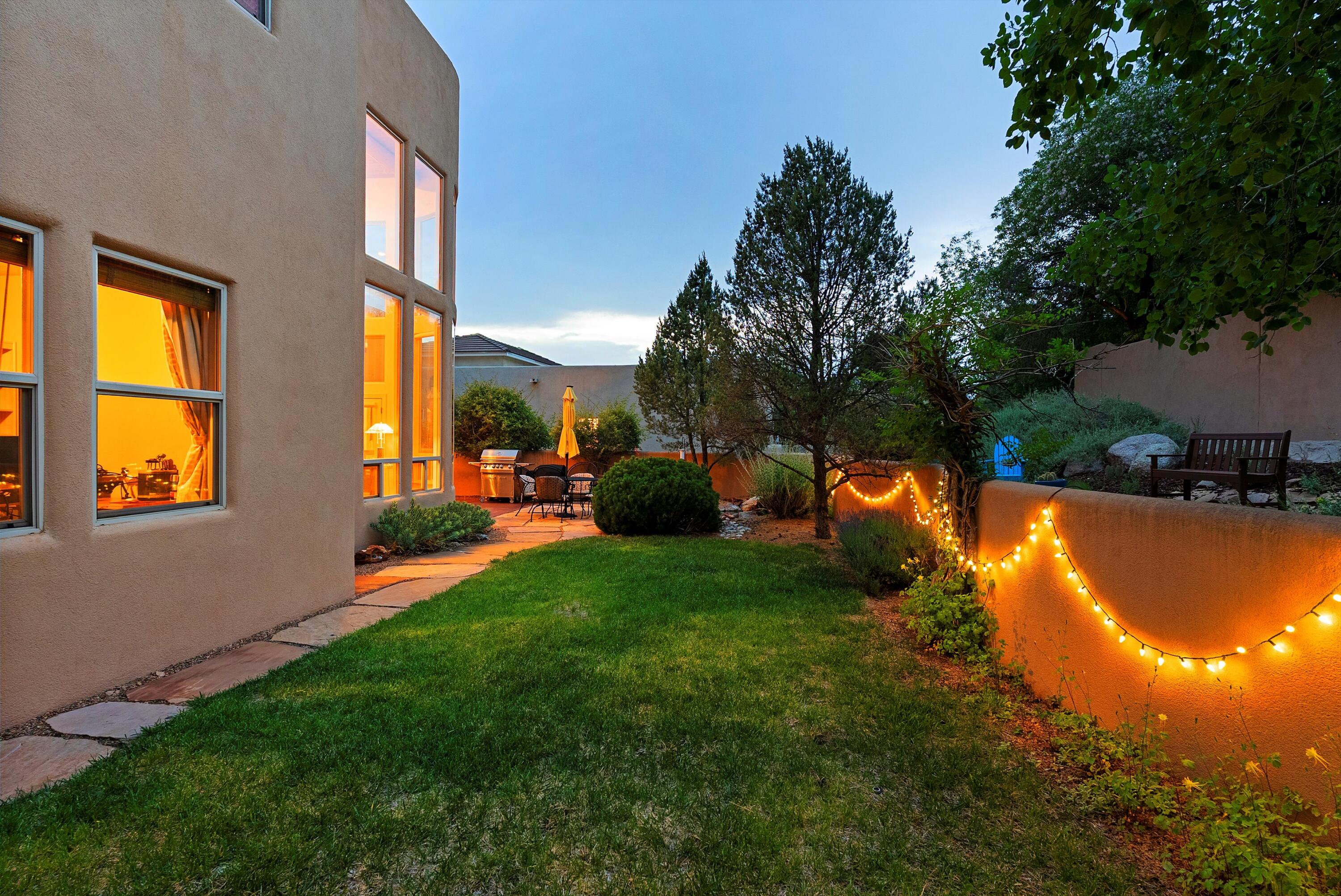 5808 MARIOLA Place NE