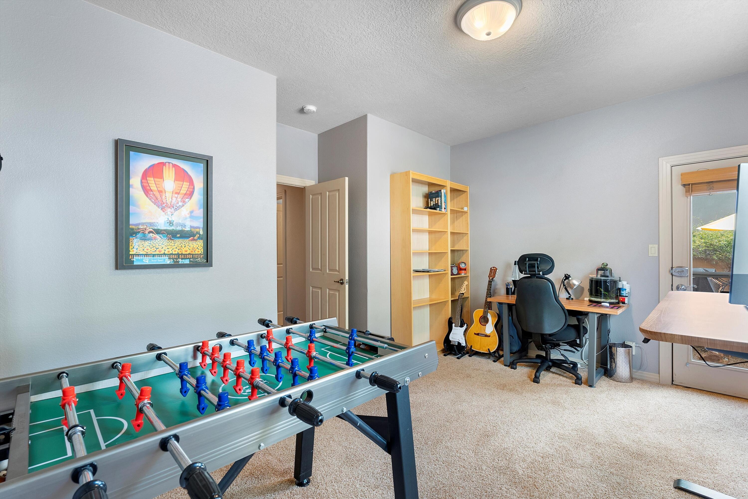 5808 MARIOLA Place NE