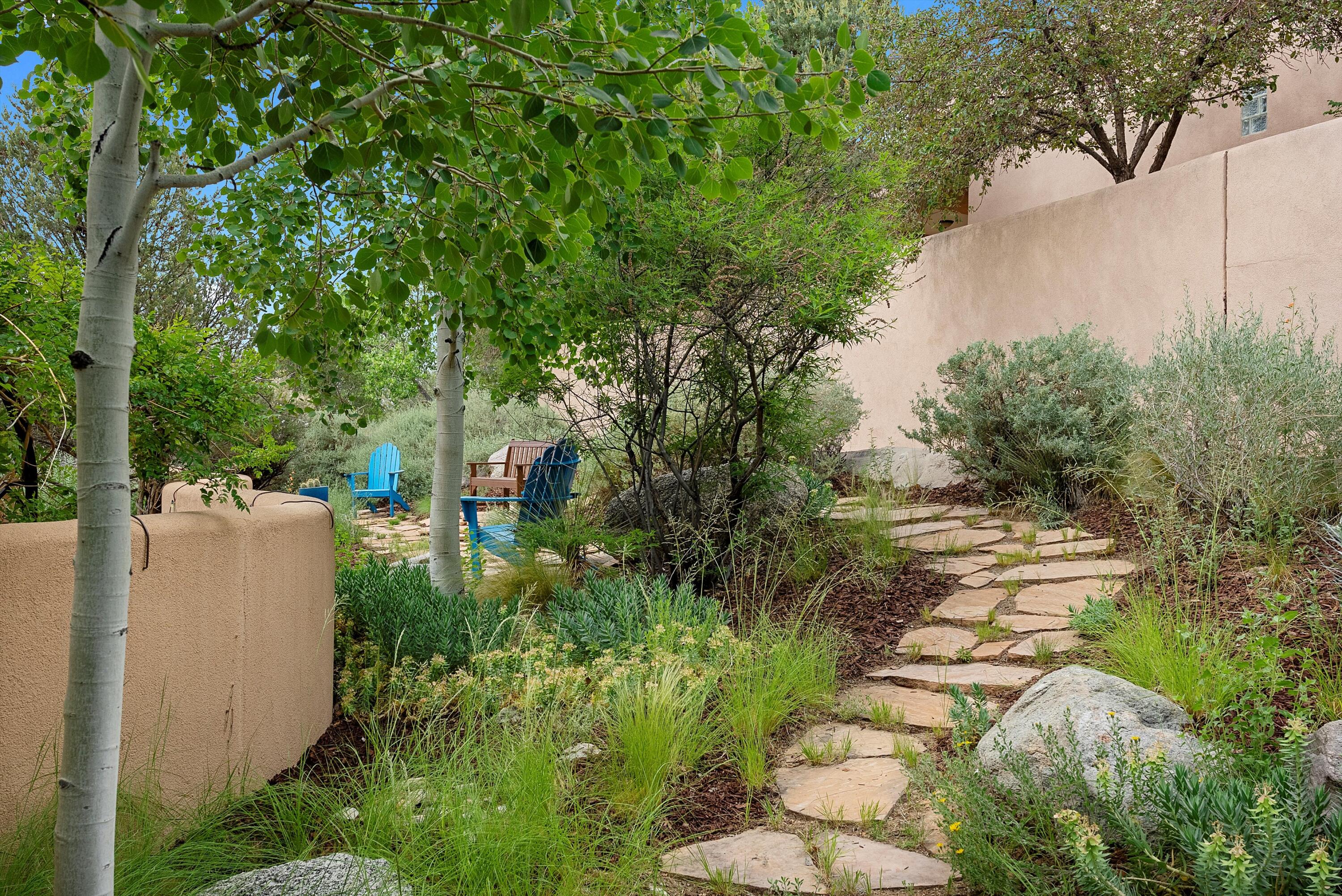 5808 MARIOLA Place NE