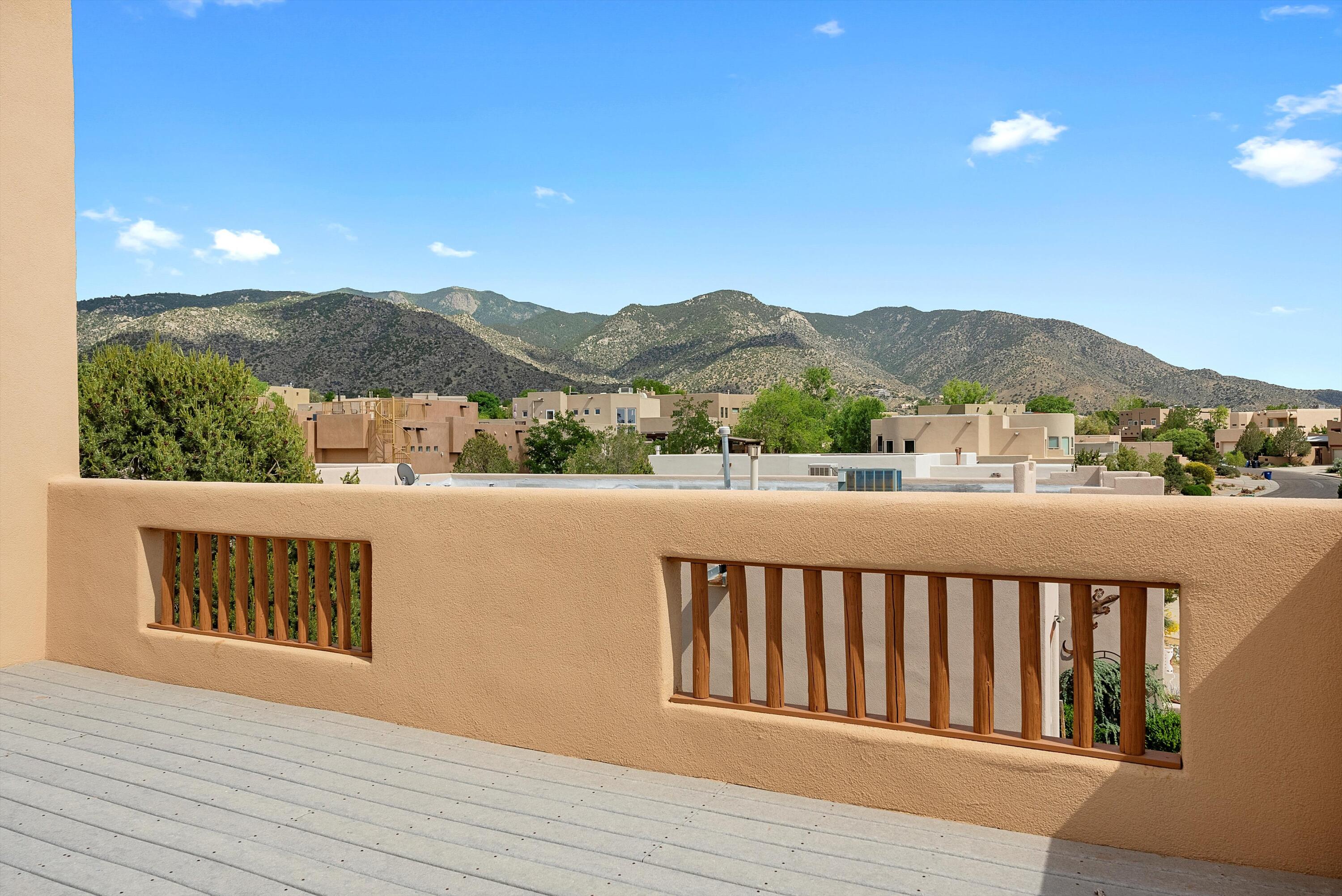 5808 MARIOLA Place NE