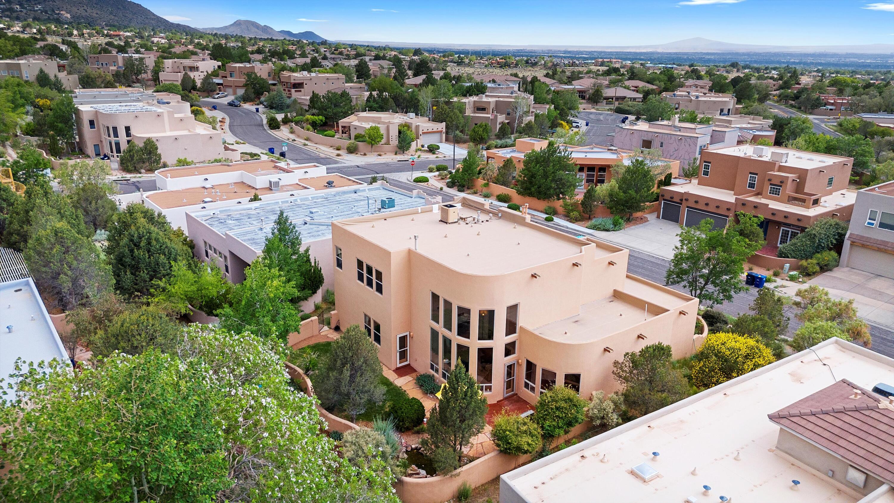 5808 MARIOLA Place NE