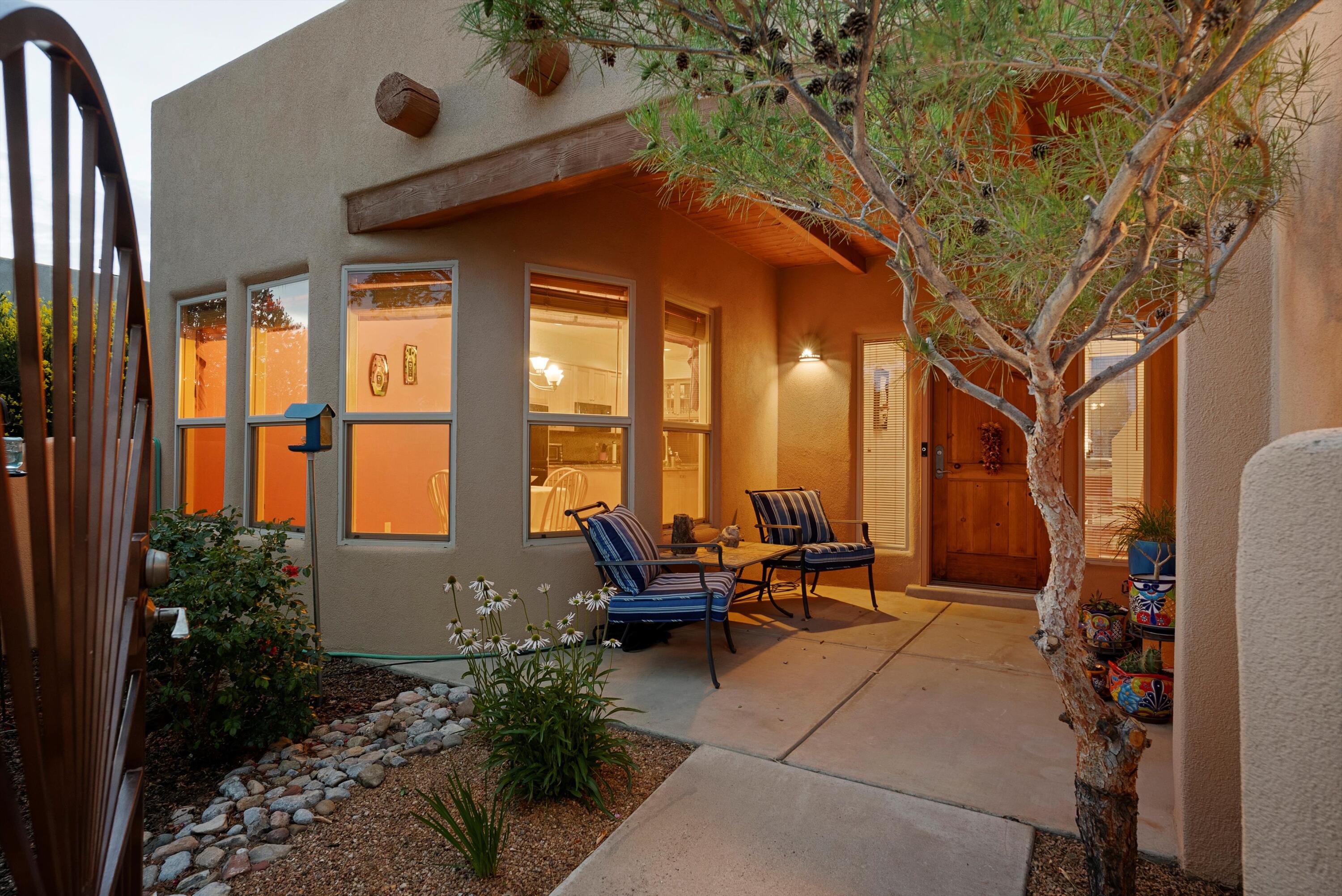 5808 MARIOLA Place NE