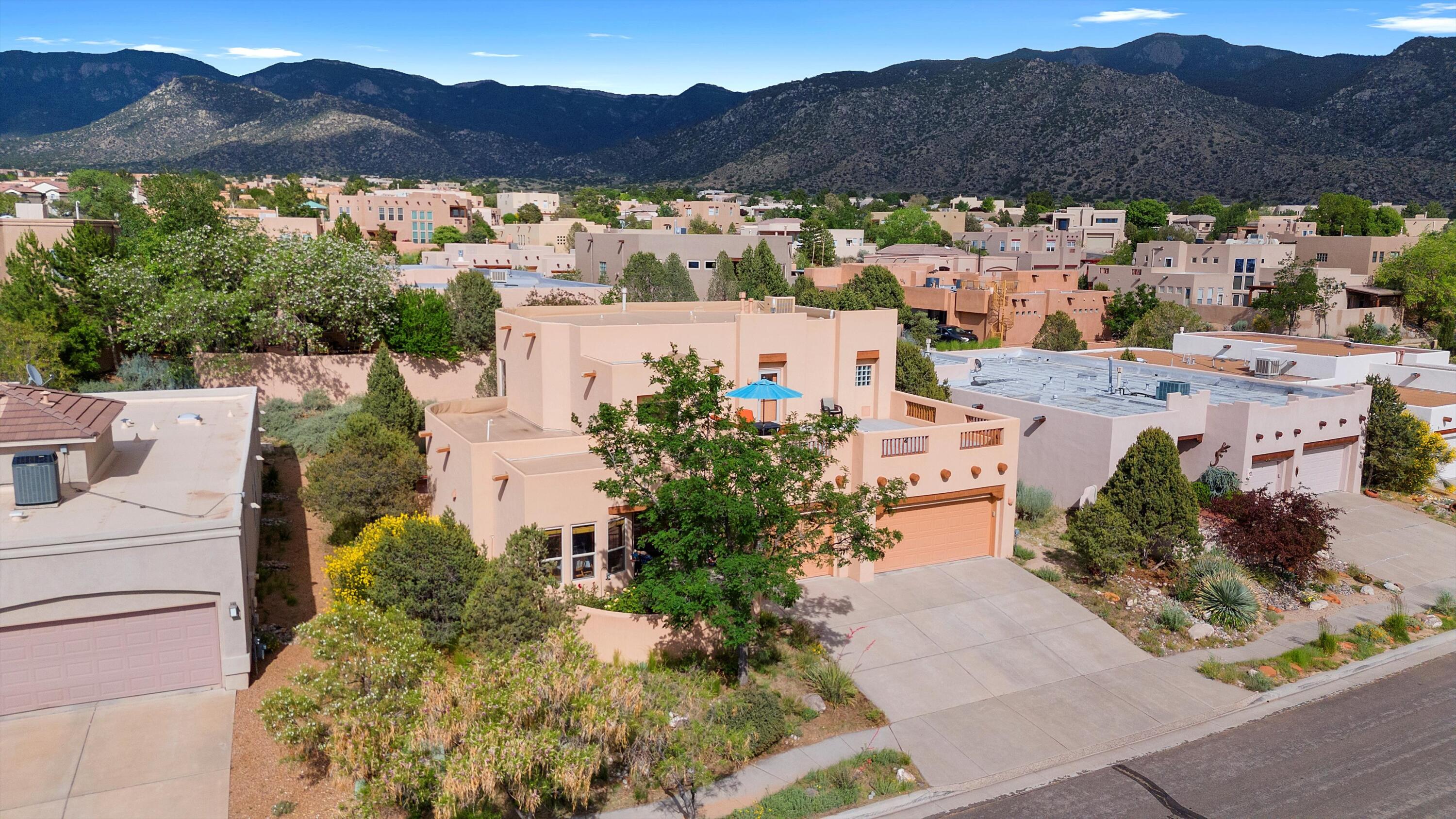 5808 MARIOLA Place NE