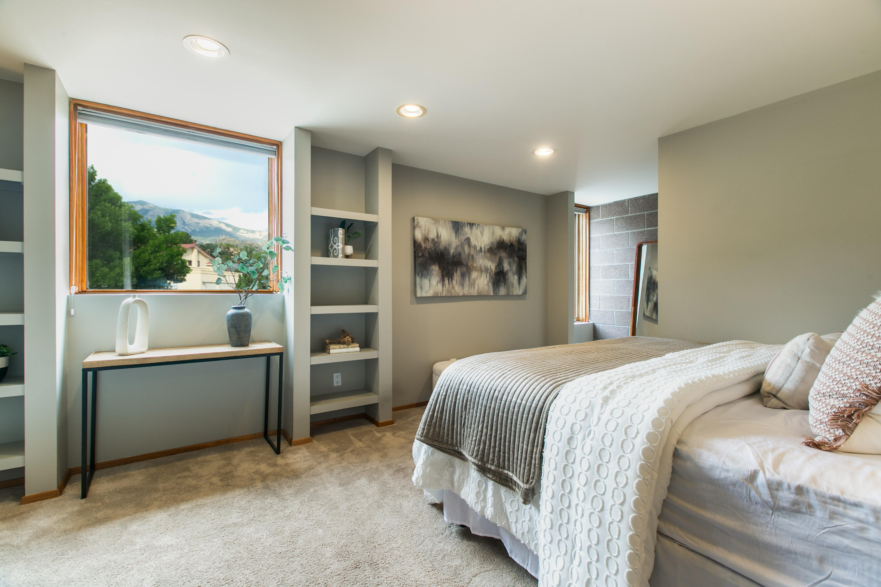 13216 Indian School Road NE