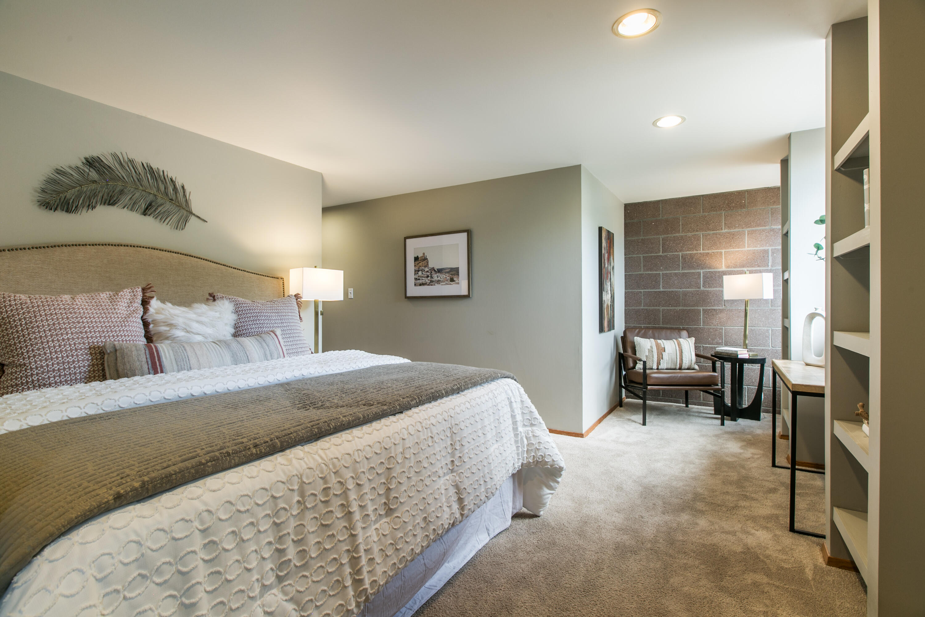 13216 Indian School Road NE