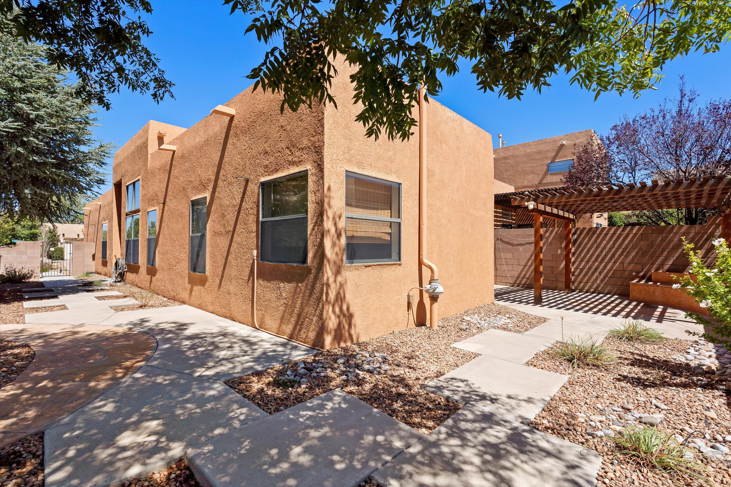 2141 COYOTE WILLOW Avenue NE