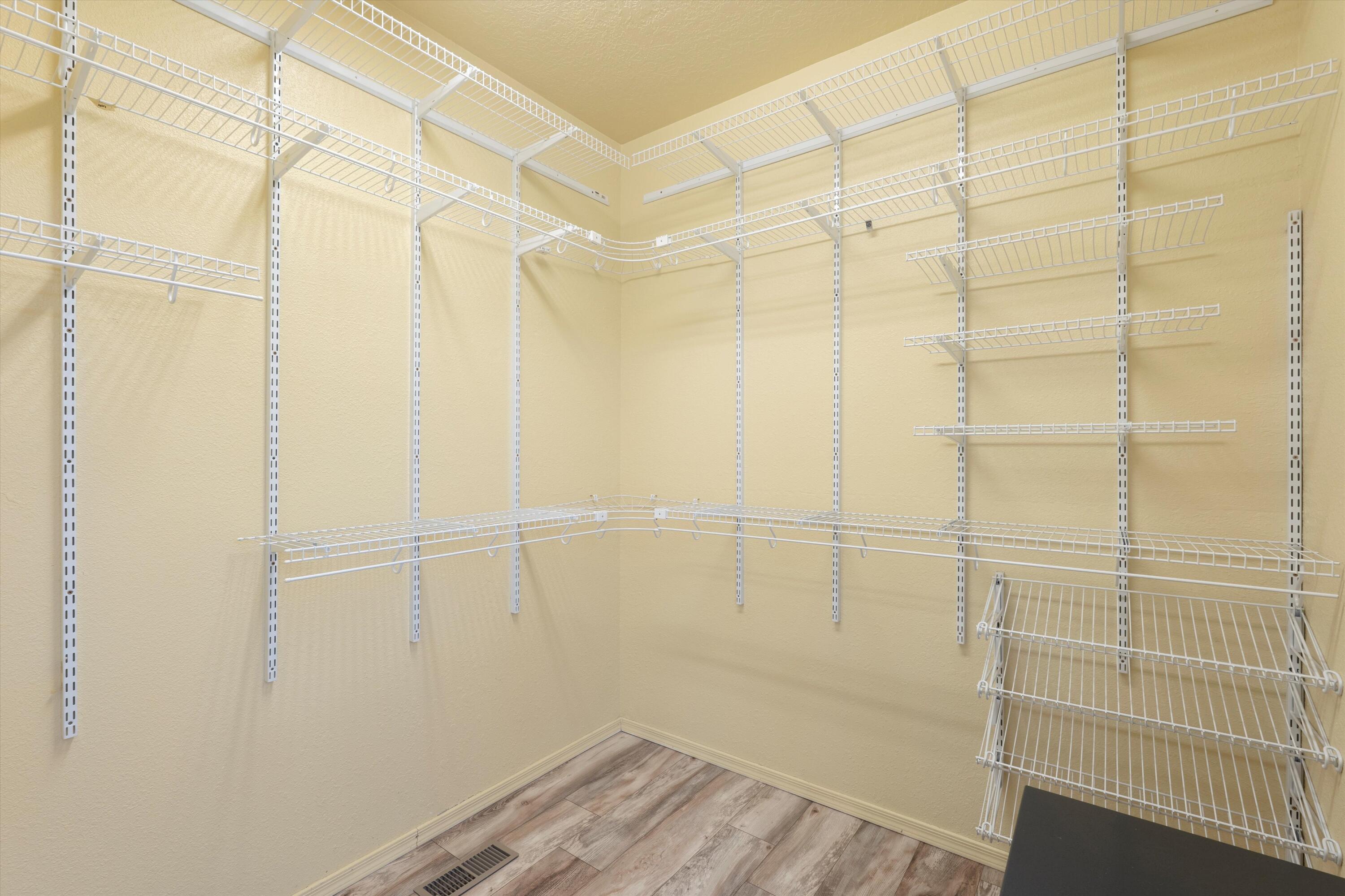 2141 COYOTE WILLOW Avenue NE