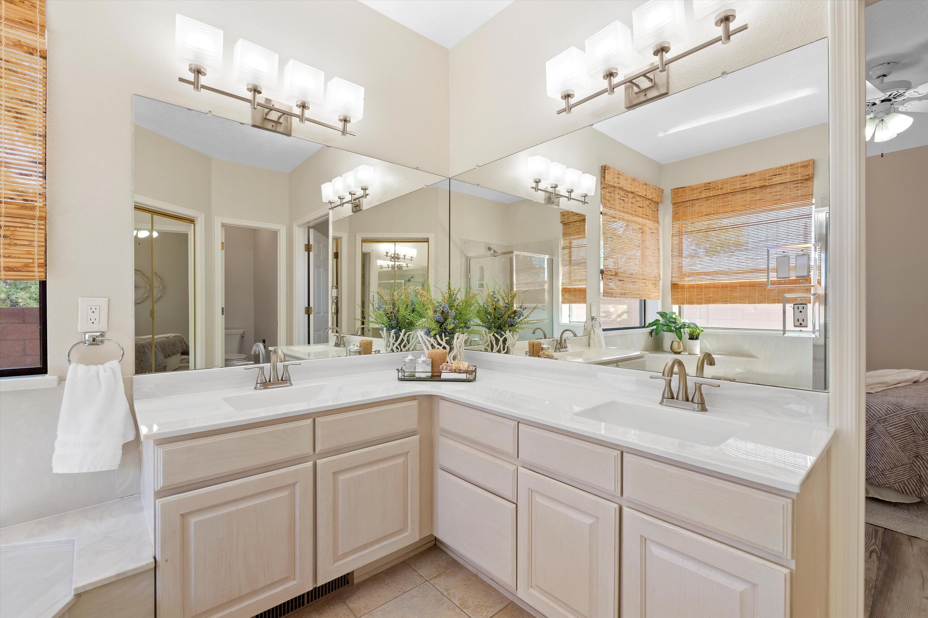 2141 COYOTE WILLOW Avenue NE