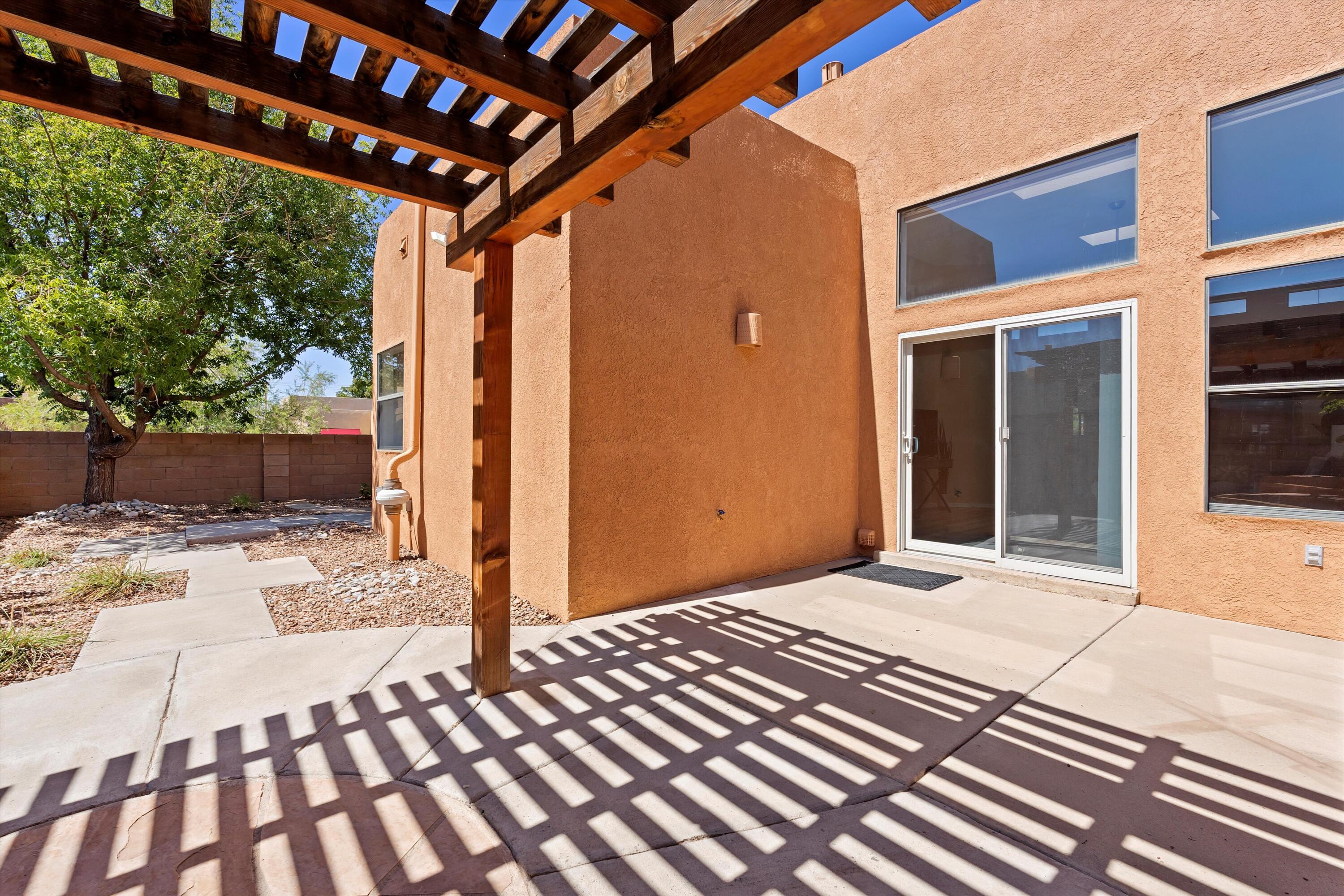 2141 COYOTE WILLOW Avenue NE