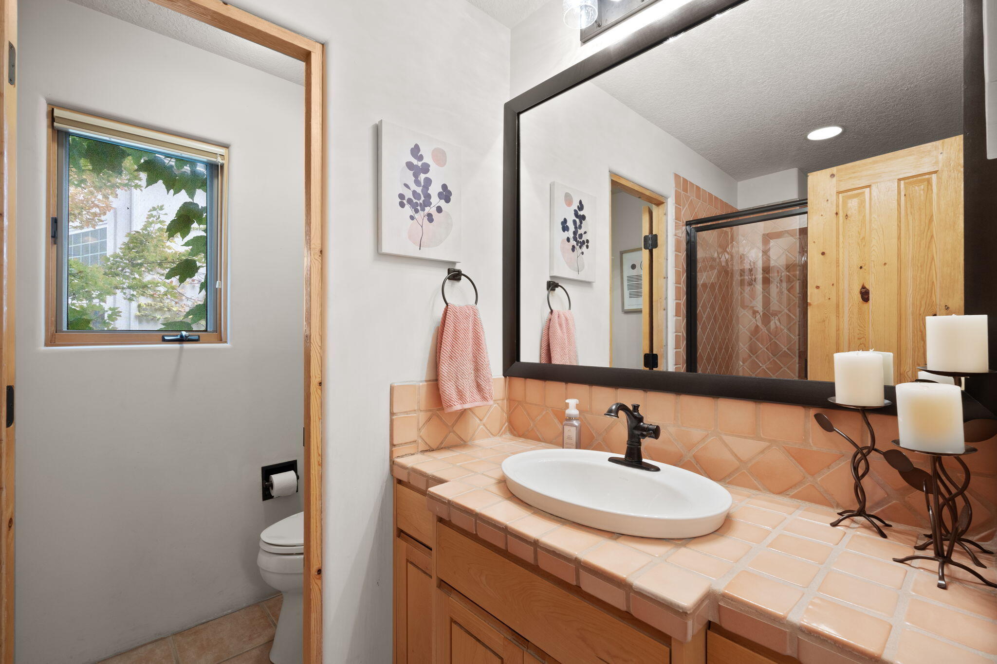 6604 Paddington NE
