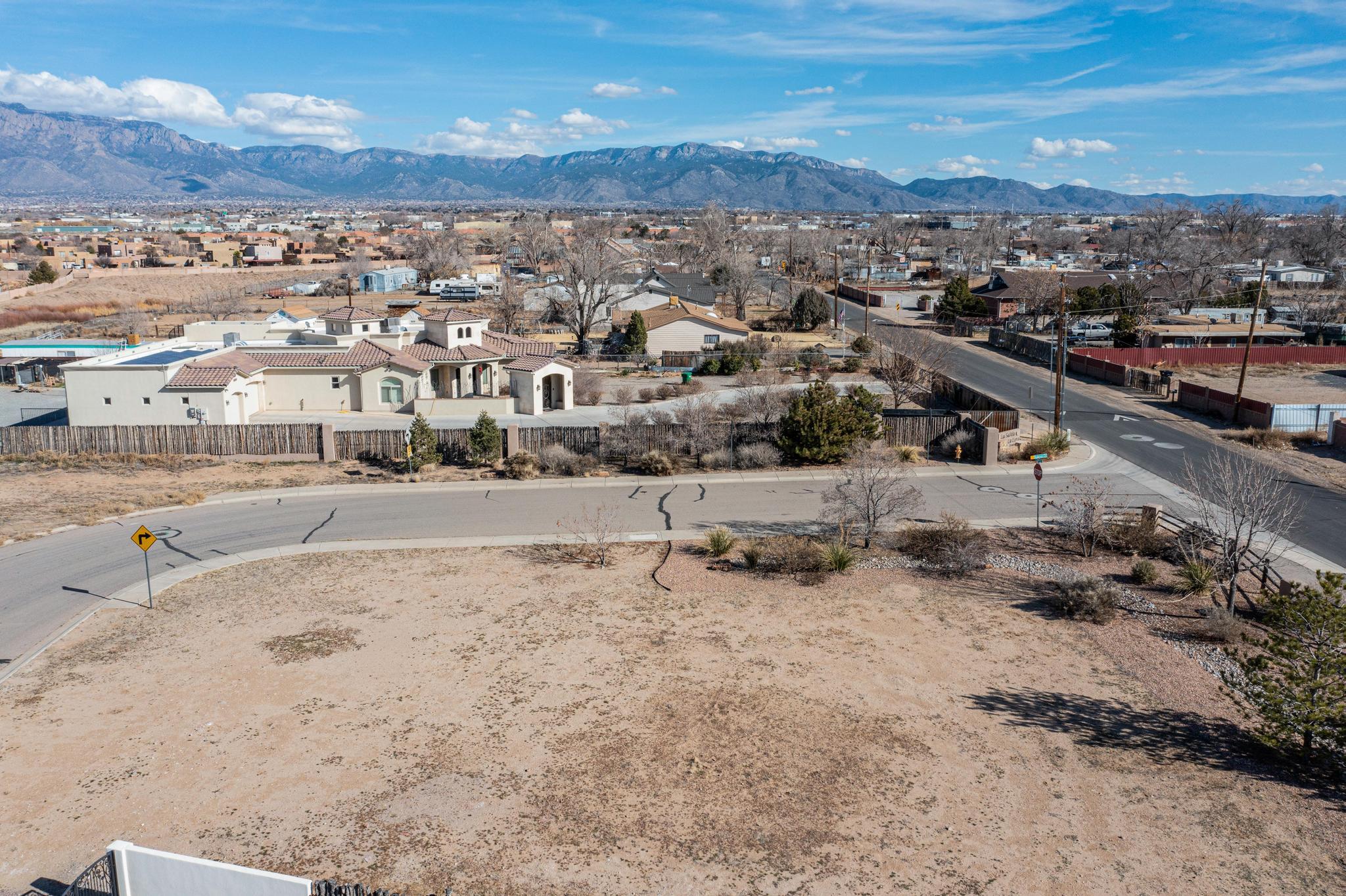 614 Kabrico Court NE